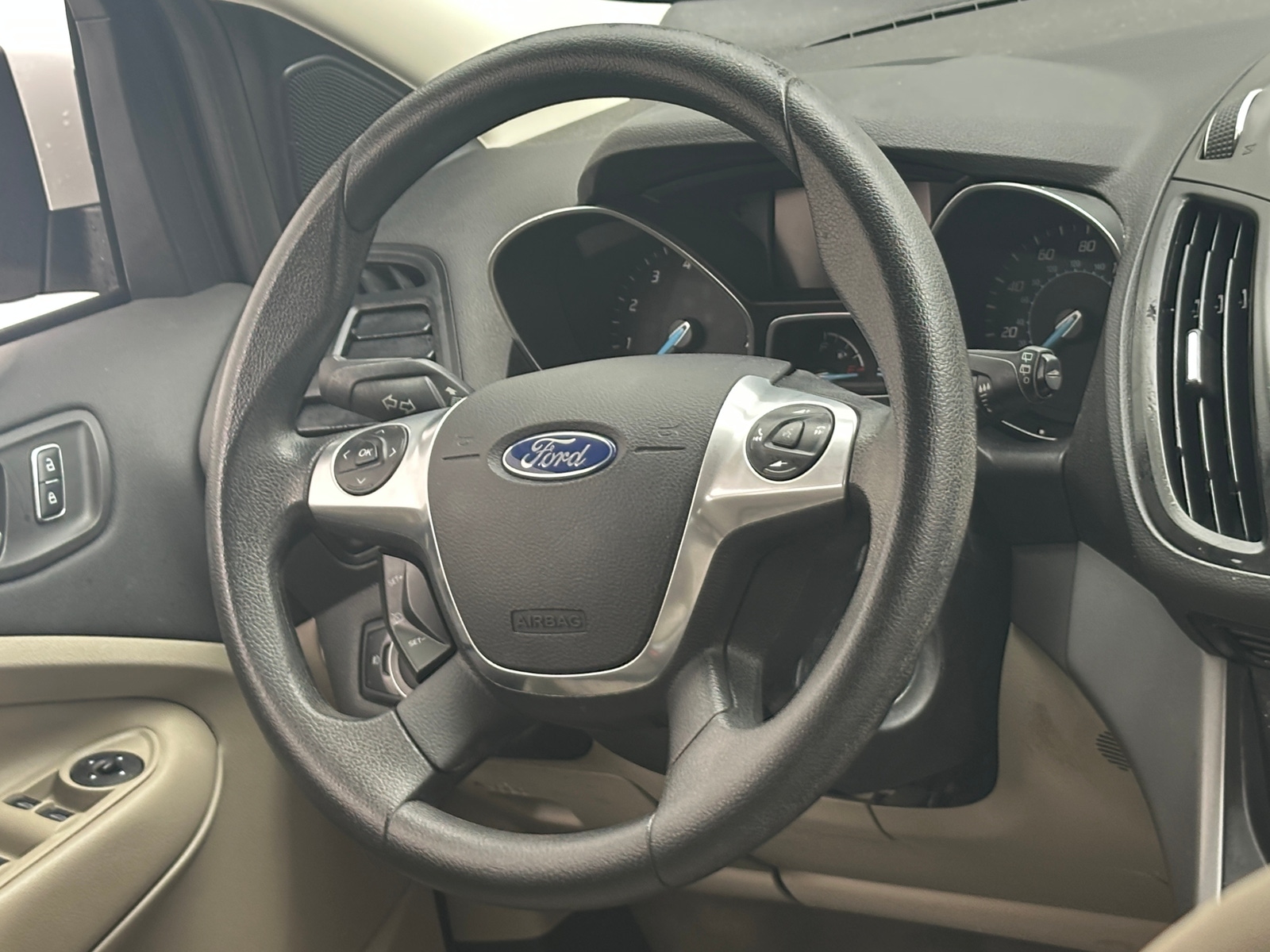 Thumbnail: 2016 Ford Escape - 5