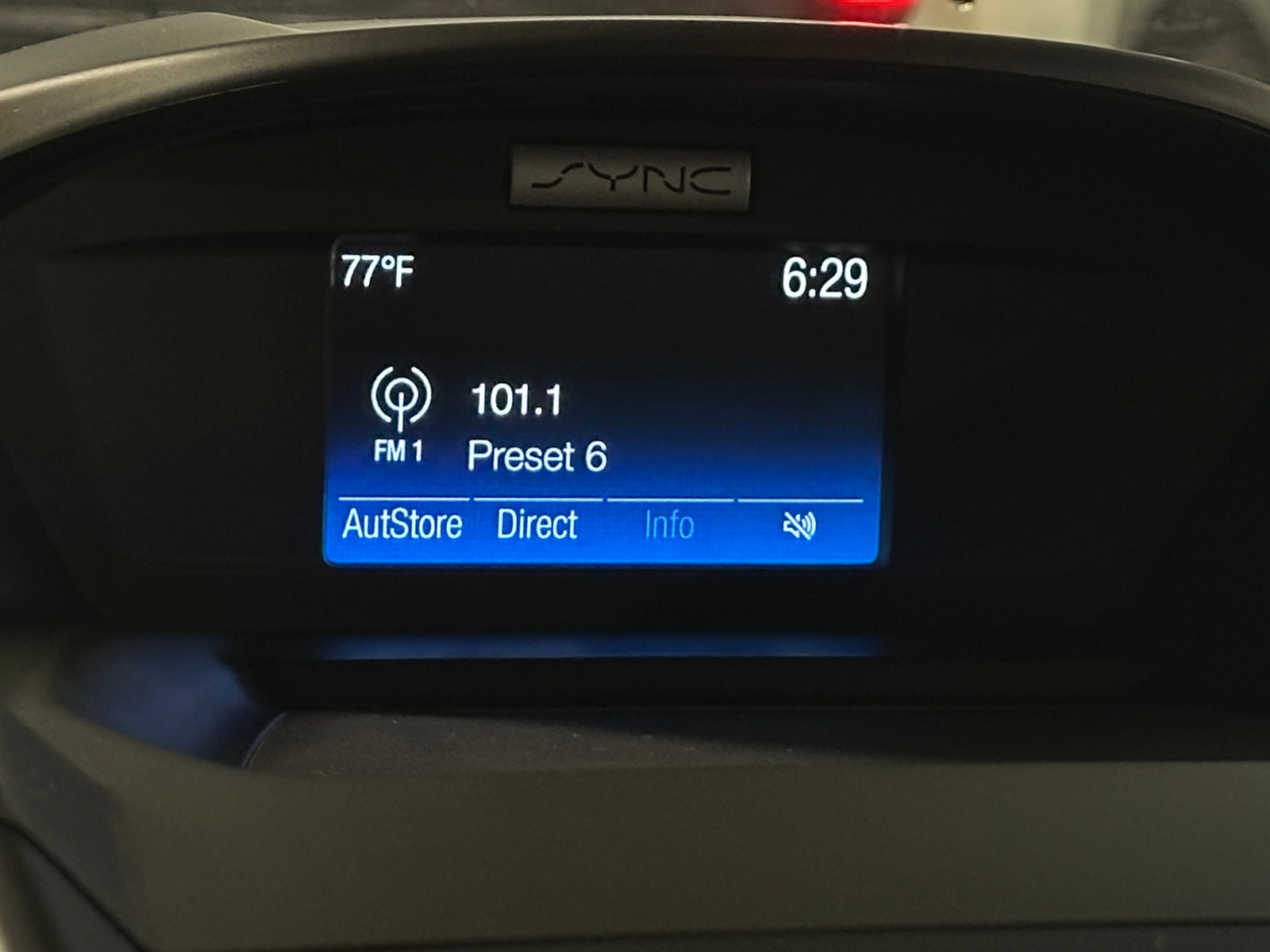 Thumbnail: 2016 Ford Escape - 4