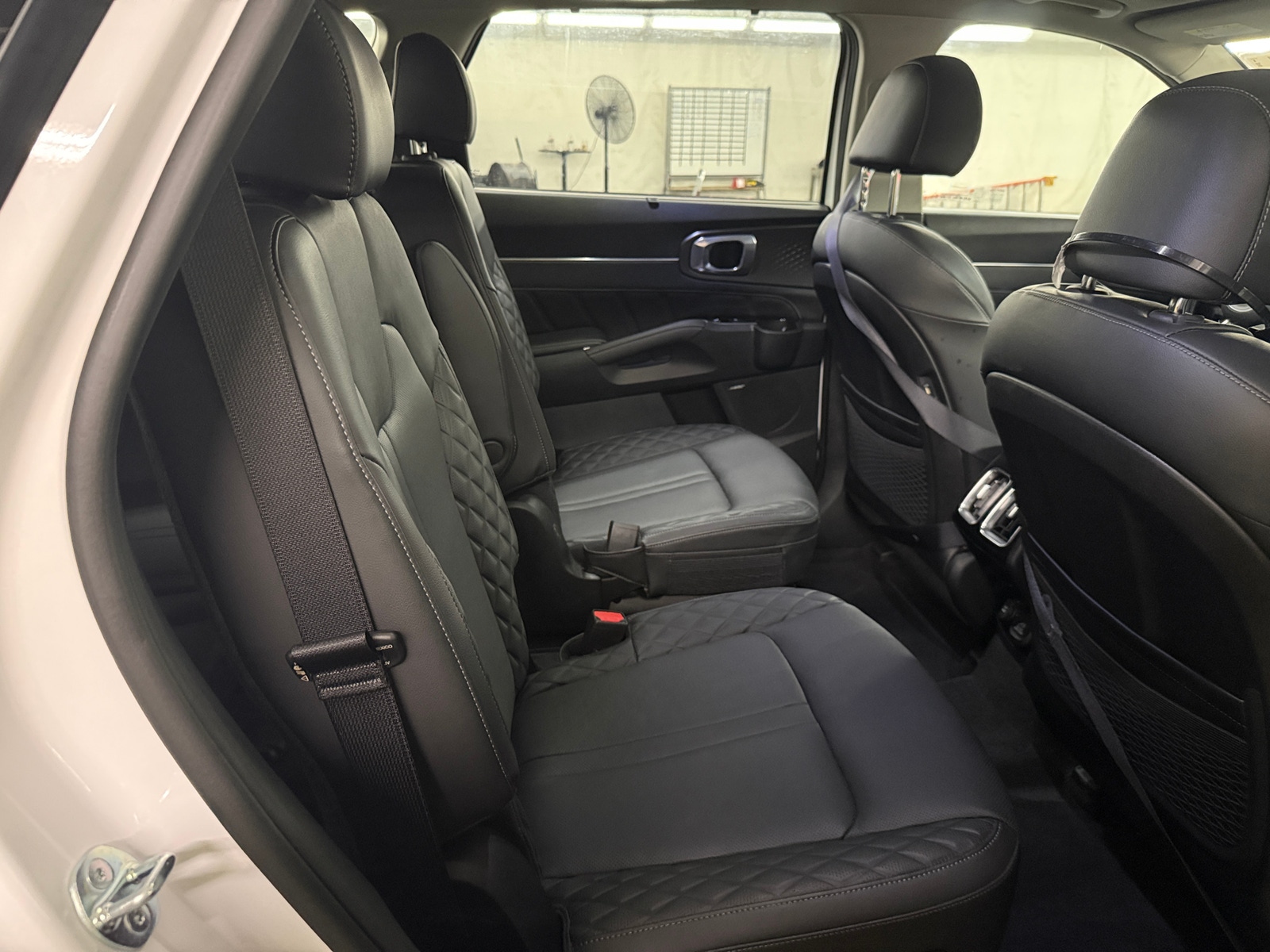 Thumbnail: 2023 Kia Sorento - 5