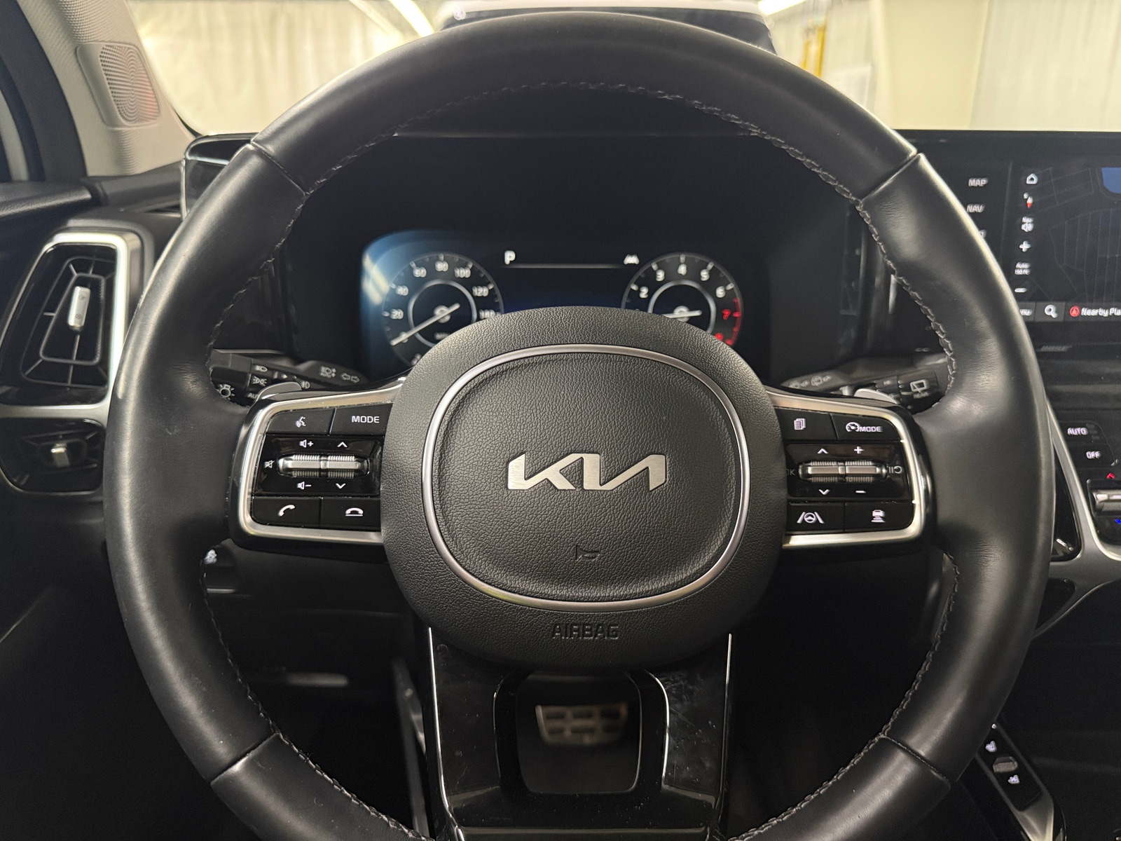 Thumbnail: 2023 Kia Sorento - 4