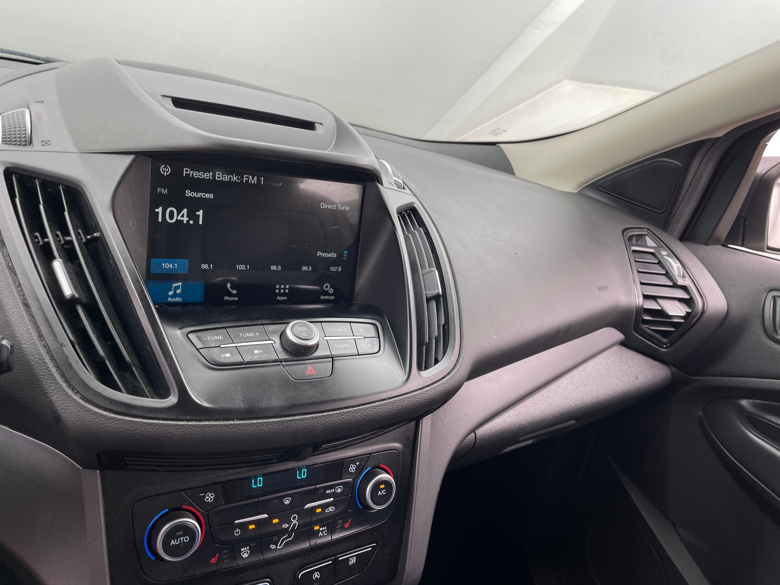 Thumbnail: 2018 Ford Escape - 3