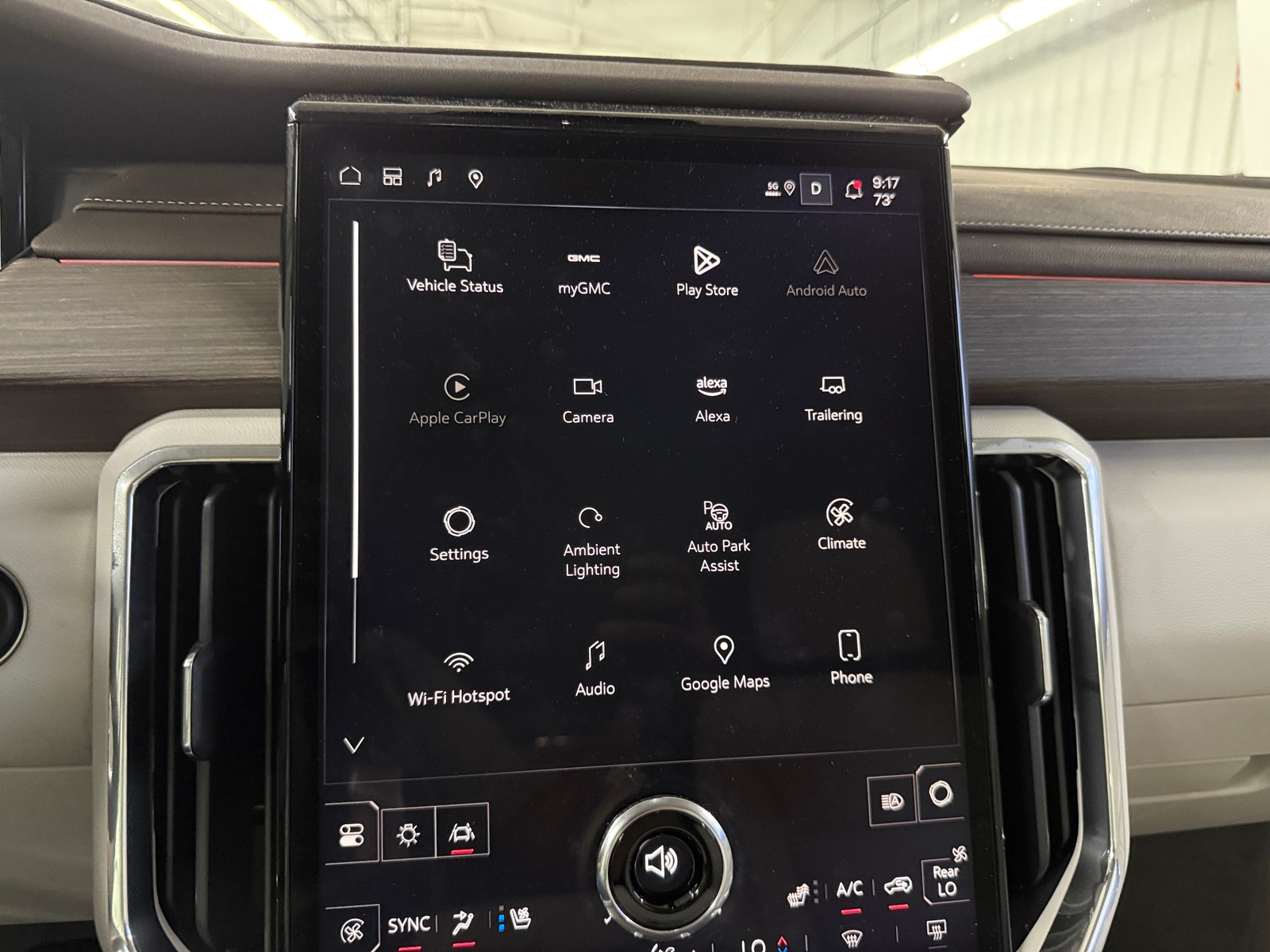 Thumbnail: 2025 GMC Acadia - 3