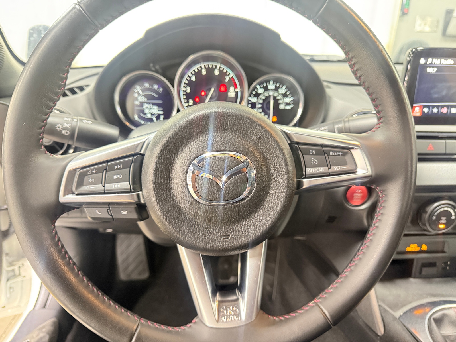 Thumbnail: 2019 Mazda MX-5 Miata - 5