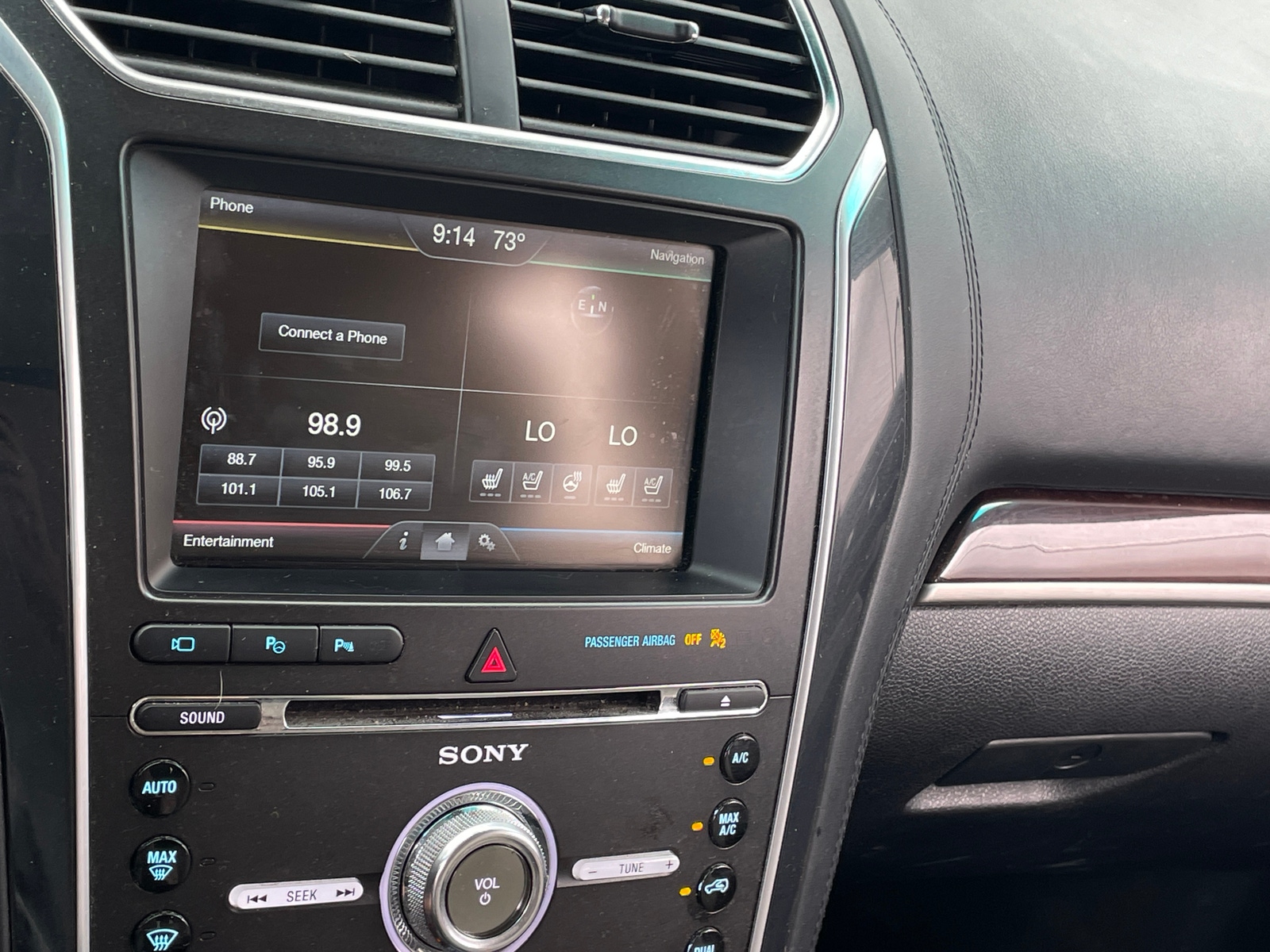 Thumbnail: 2016 Ford Explorer - 3