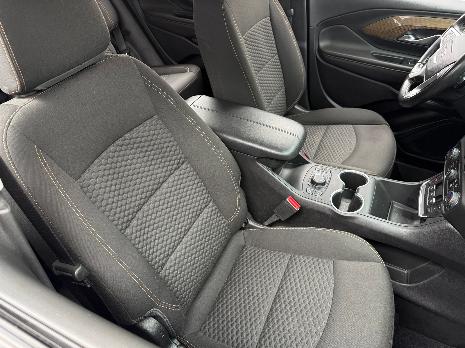 Thumbnail: 2020 GMC Terrain - 2