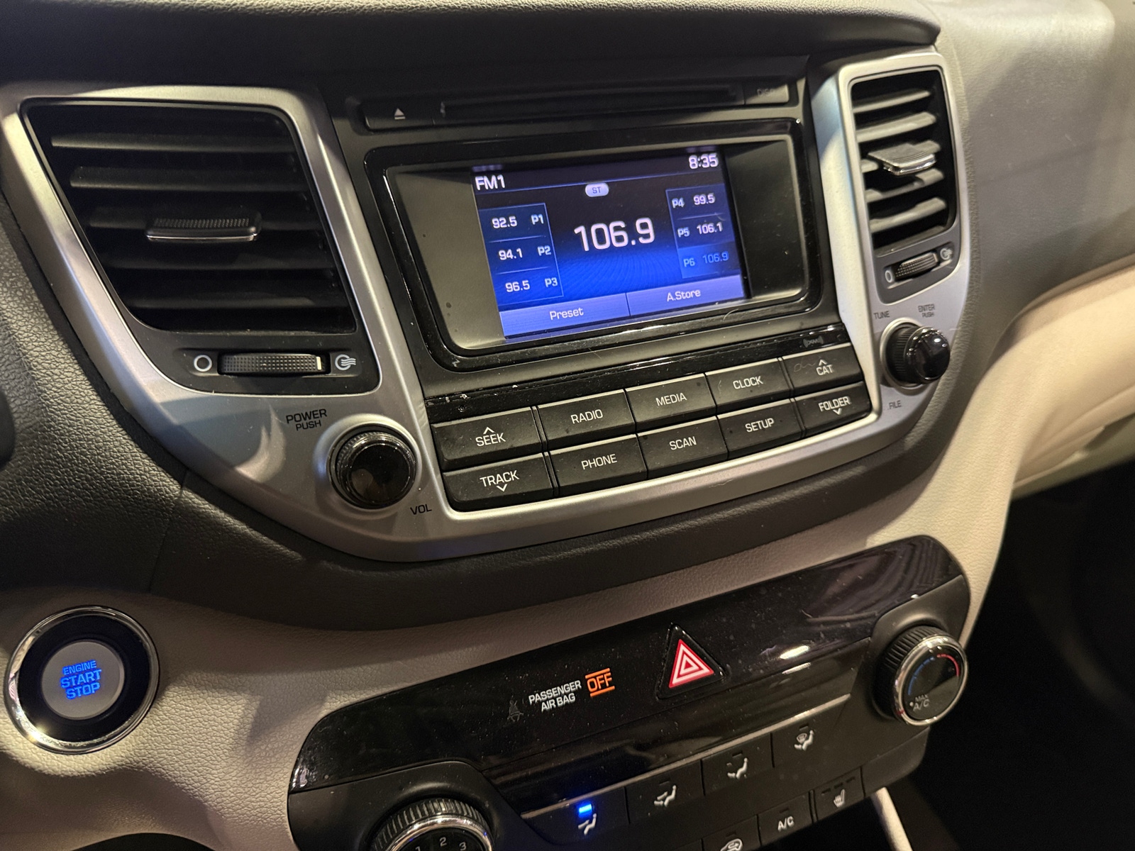 Thumbnail: 2016 Hyundai Tucson - 4