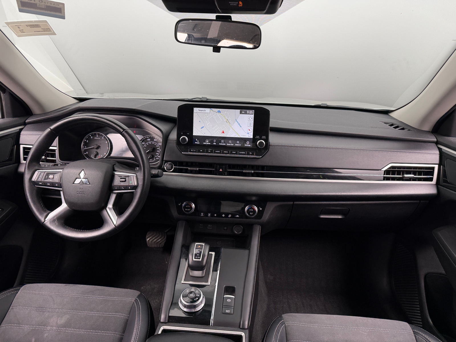 Thumbnail: 2024 Mitsubishi Outlander - 2