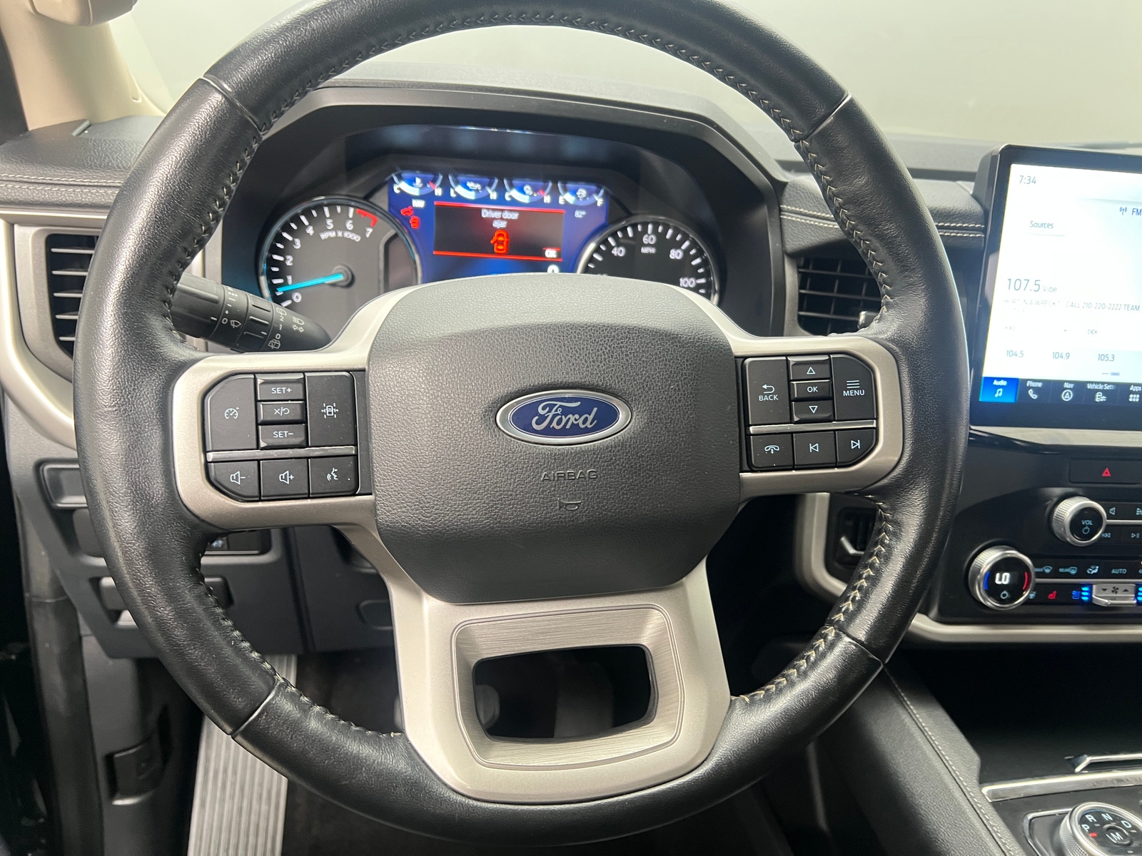 Thumbnail: 2022 Ford Expedition - 4