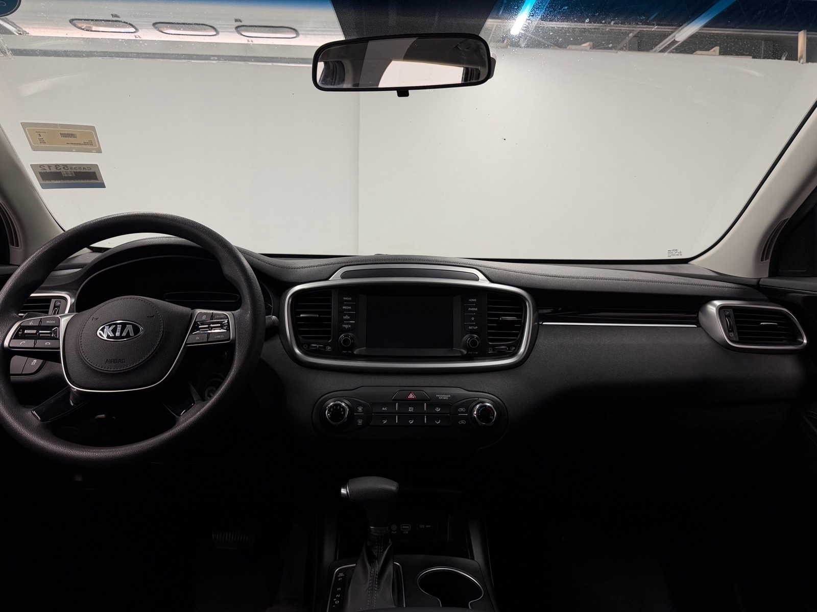 Thumbnail: 2019 Kia Sorento - 3