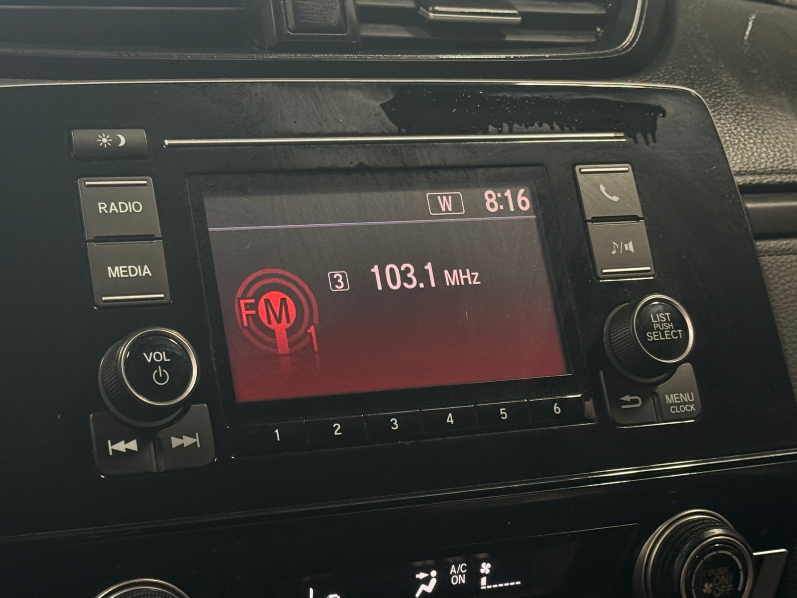 Thumbnail: 2019 Honda CR-V - 4