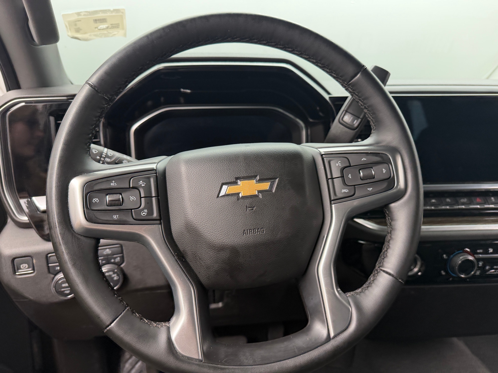 Thumbnail: 2024 Chevrolet Silverado 1500 - 5