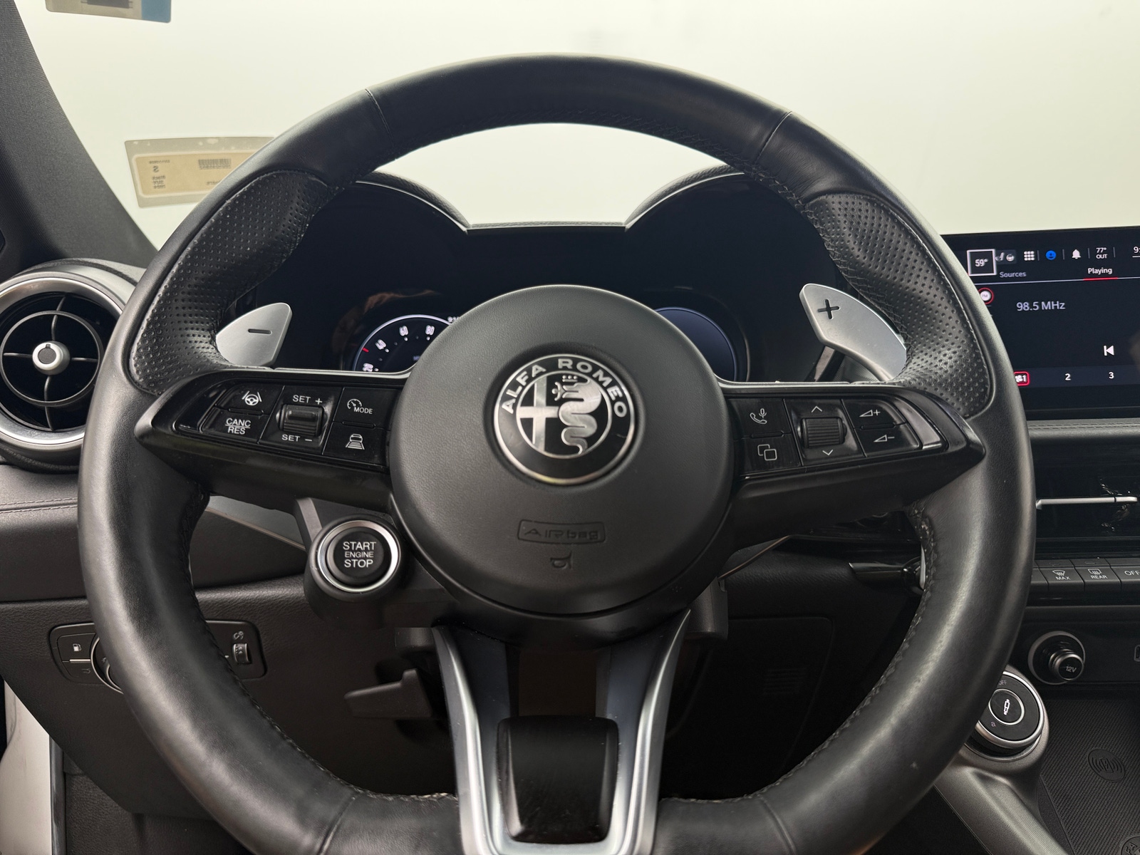 Thumbnail: 2024 Alfa Romeo Tonale - 4