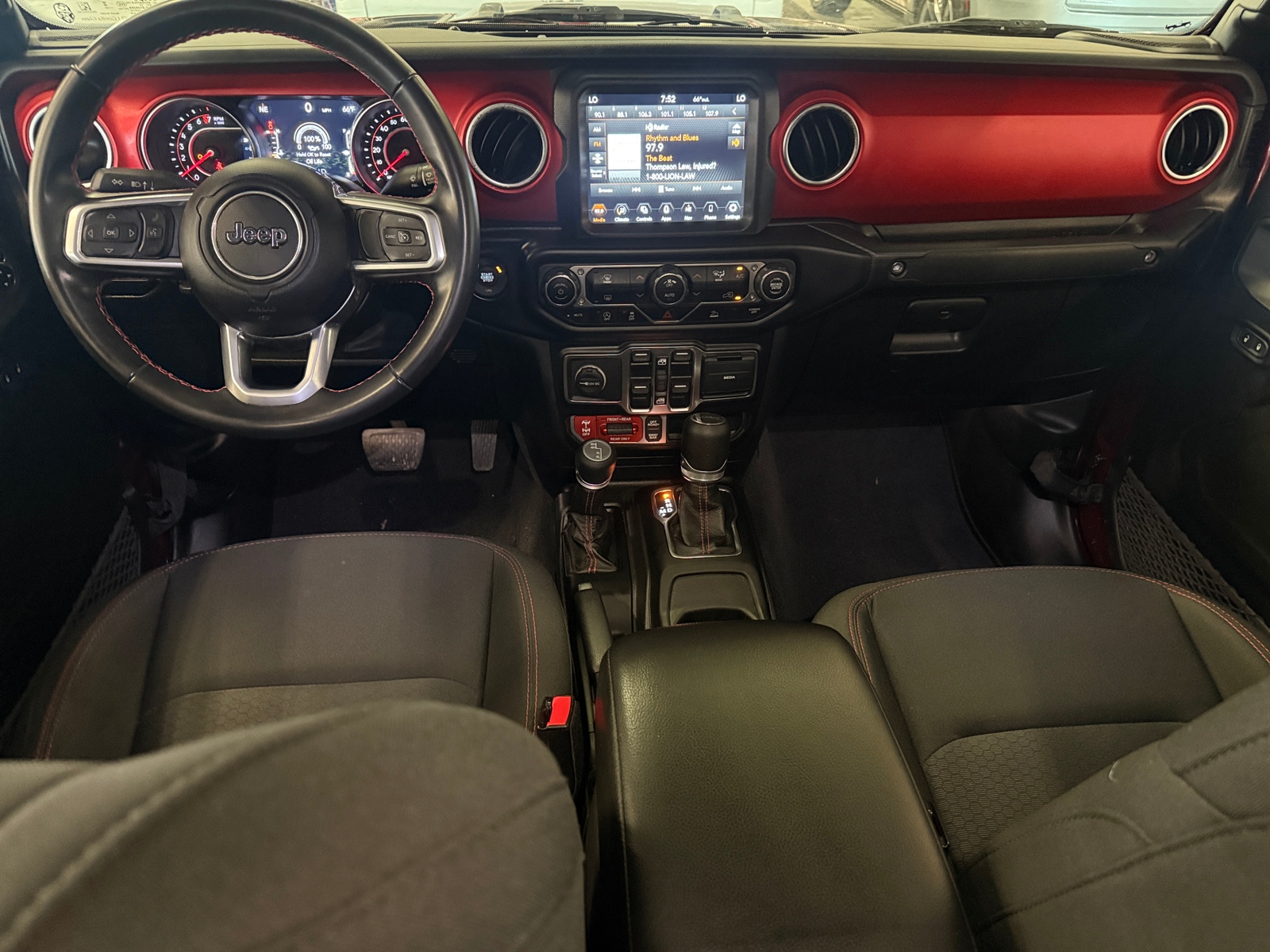 Thumbnail: 2022 Jeep Gladiator - 3