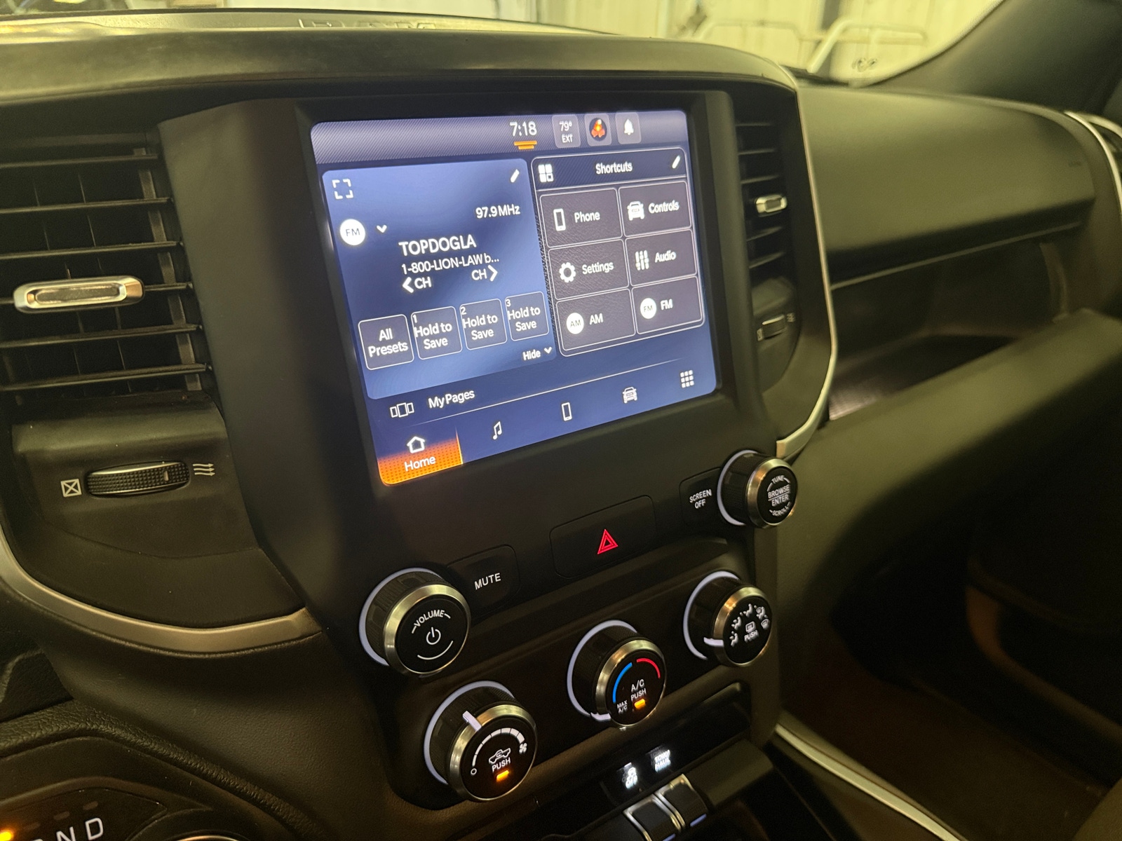 Thumbnail: 2022 RAM 1500 - 4