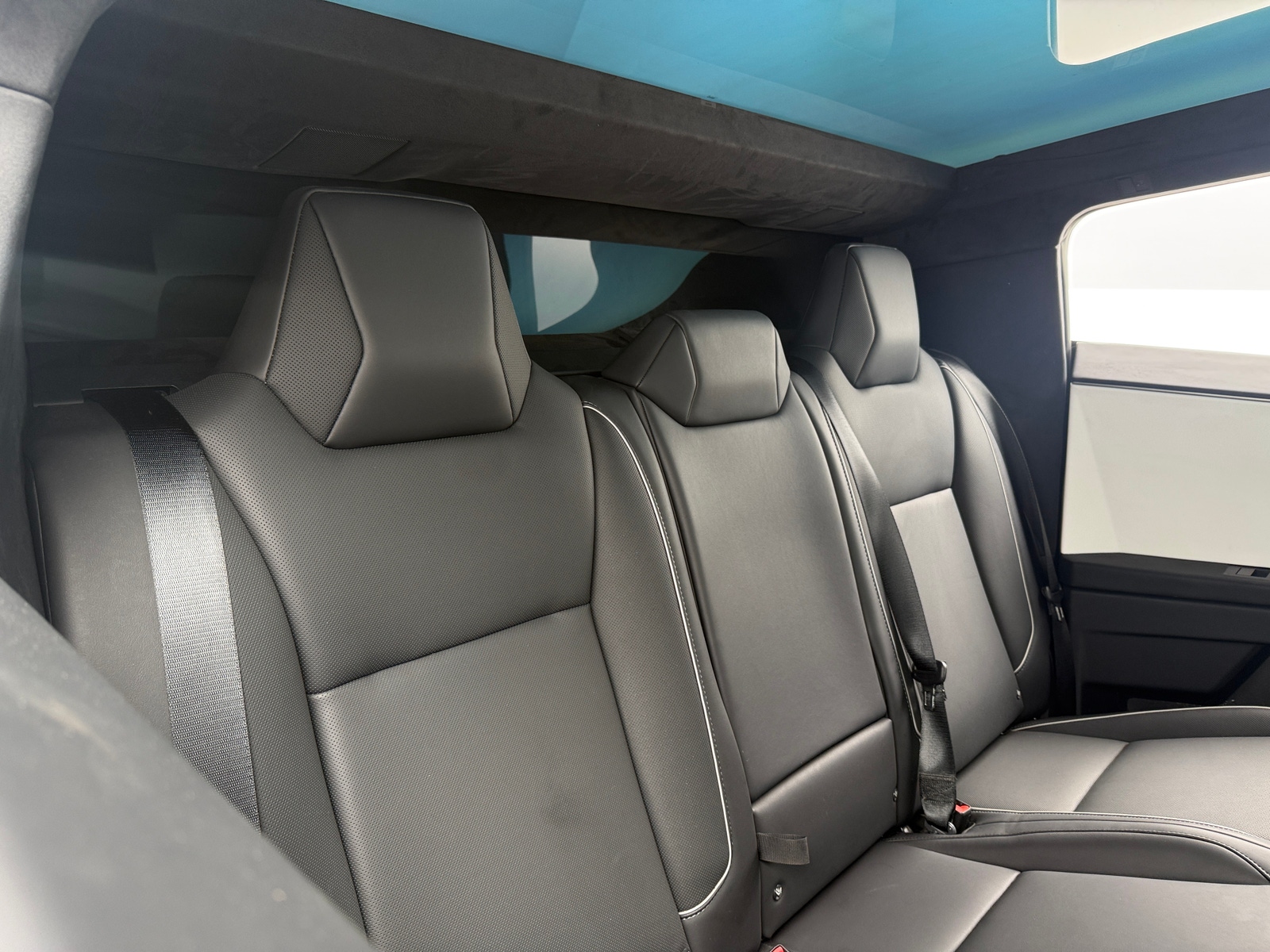 Thumbnail: 2024 Tesla Cybertruck - 5