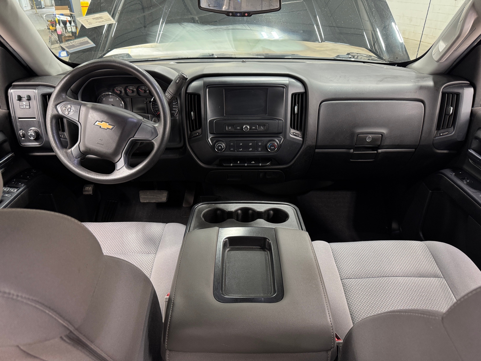 Thumbnail: 2018 Chevrolet Silverado 1500 - 3