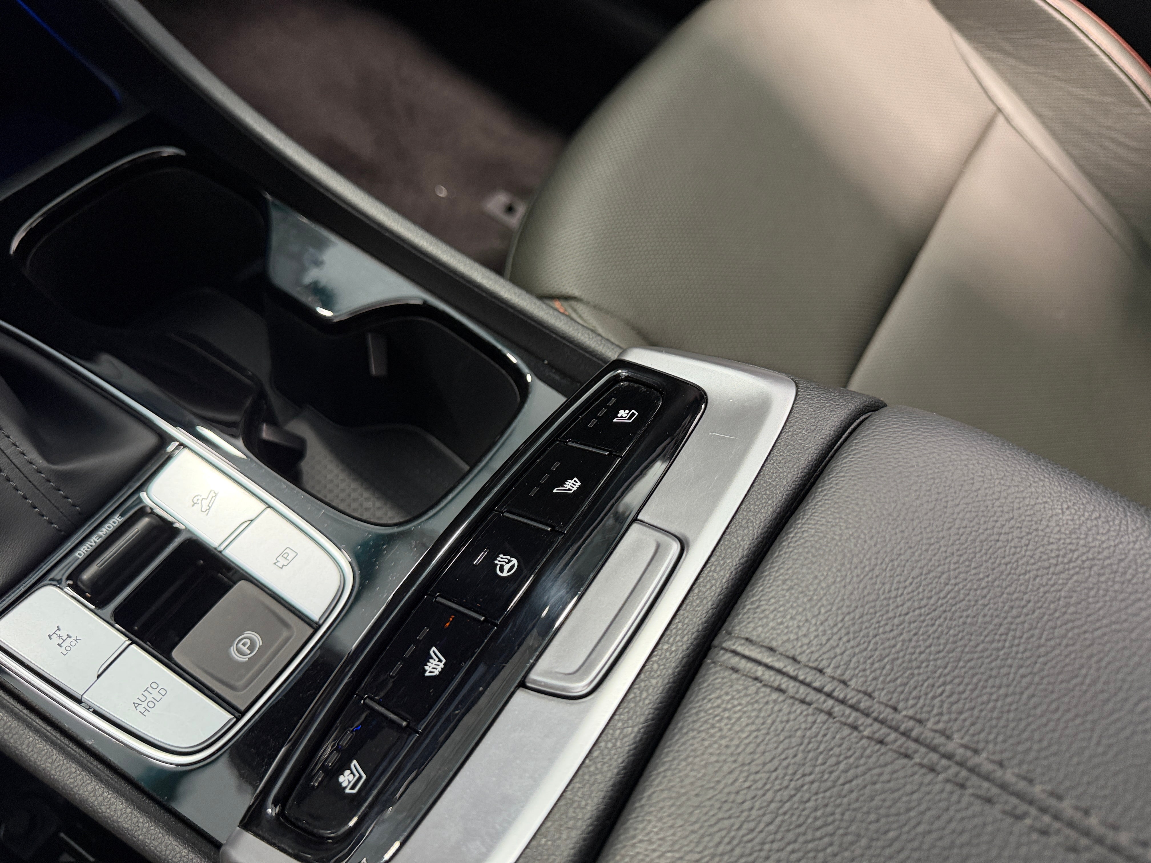 2024 Hyundai Santa Cruz Limited - Photo 20