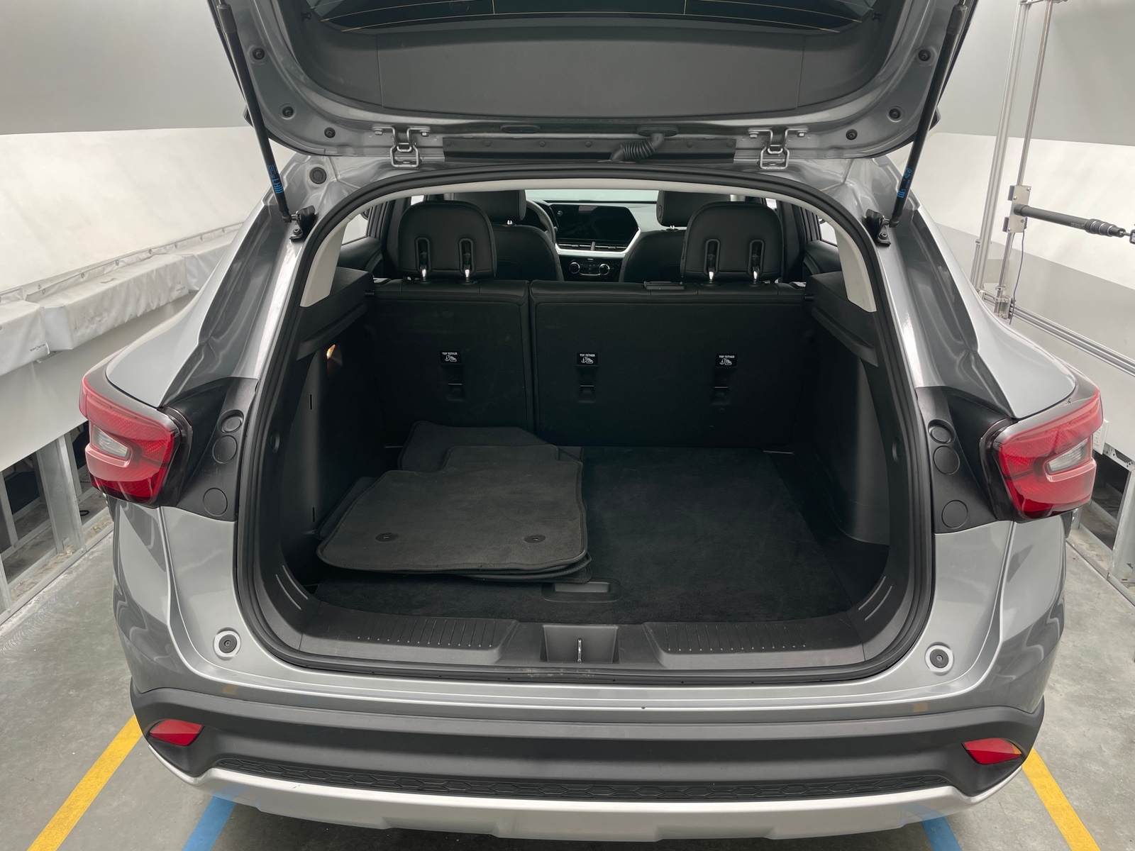 Thumbnail: 2025 Chevrolet Trax - 6