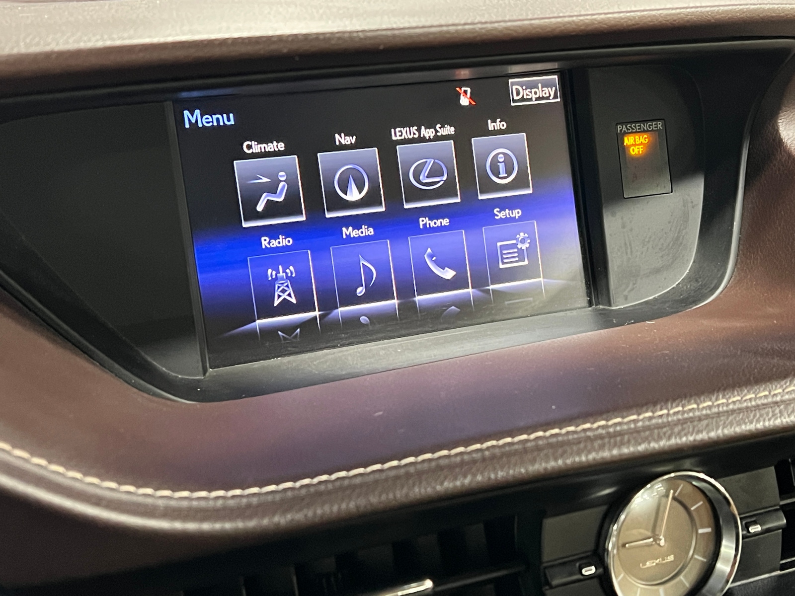 Thumbnail: 2016 Lexus ES - 3