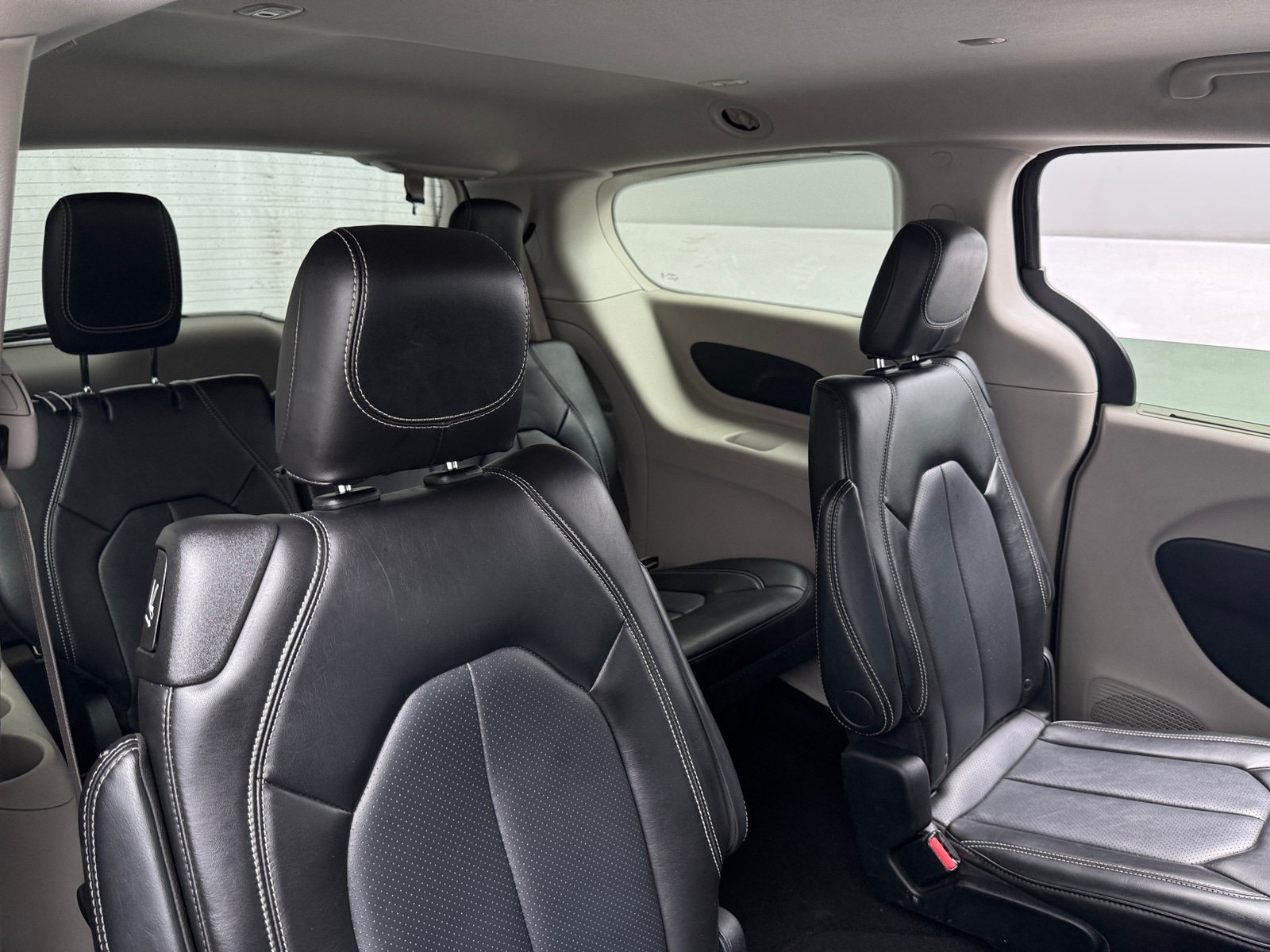Thumbnail: 2024 Chrysler Pacifica - 5
