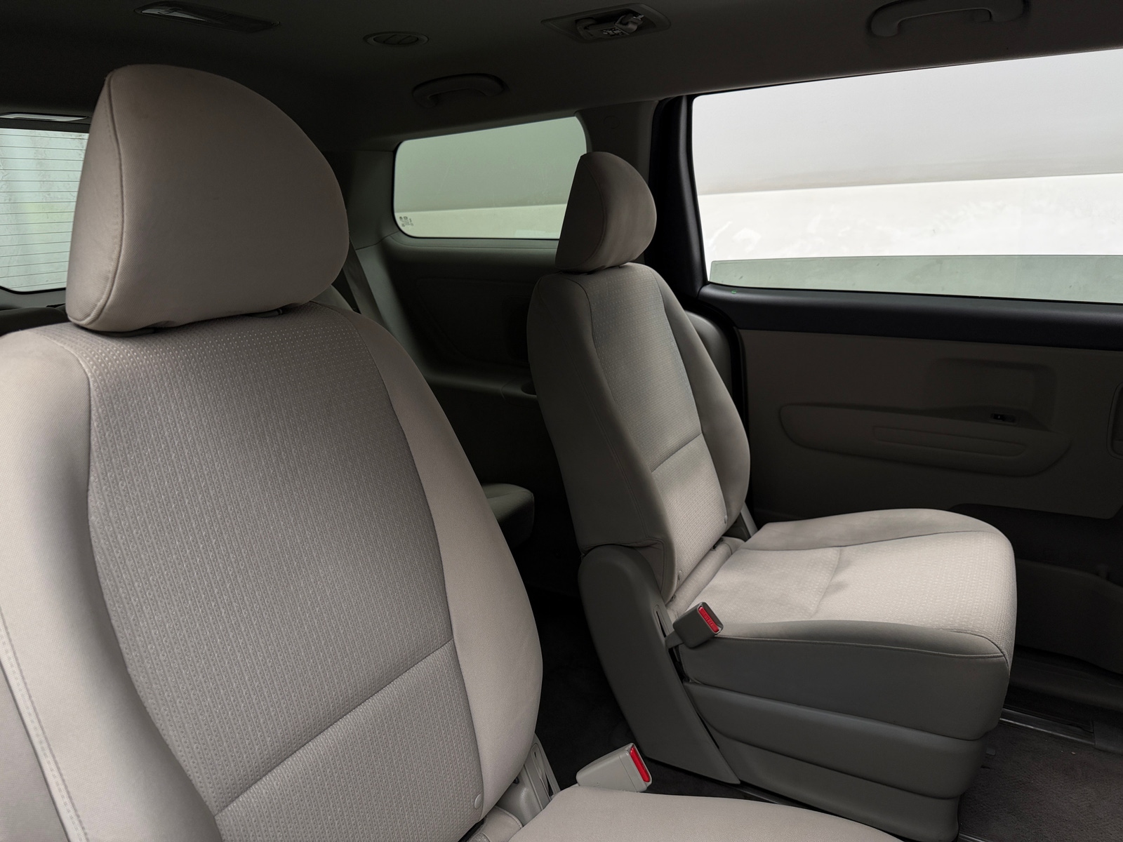 Thumbnail: 2017 Kia Sedona - 6