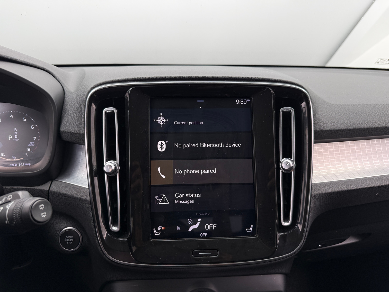 Thumbnail: 2020 Volvo XC40 - 4