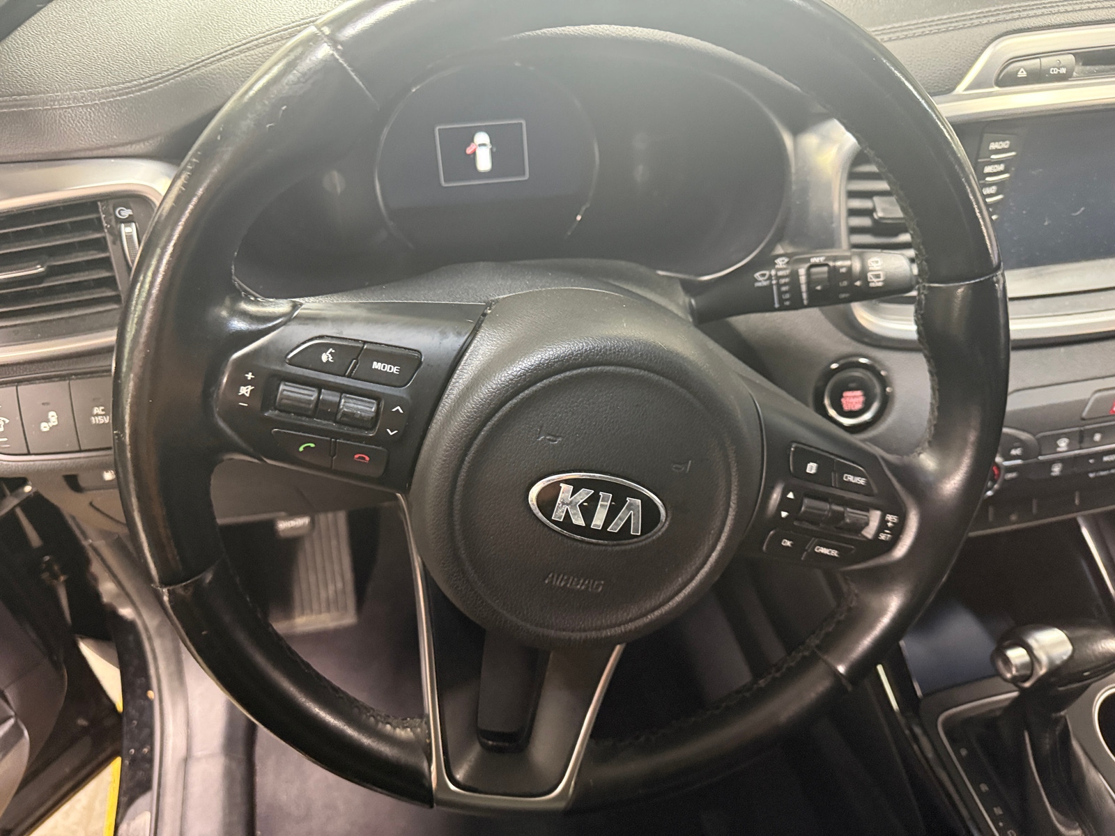 Thumbnail: 2016 Kia Sorento - 4