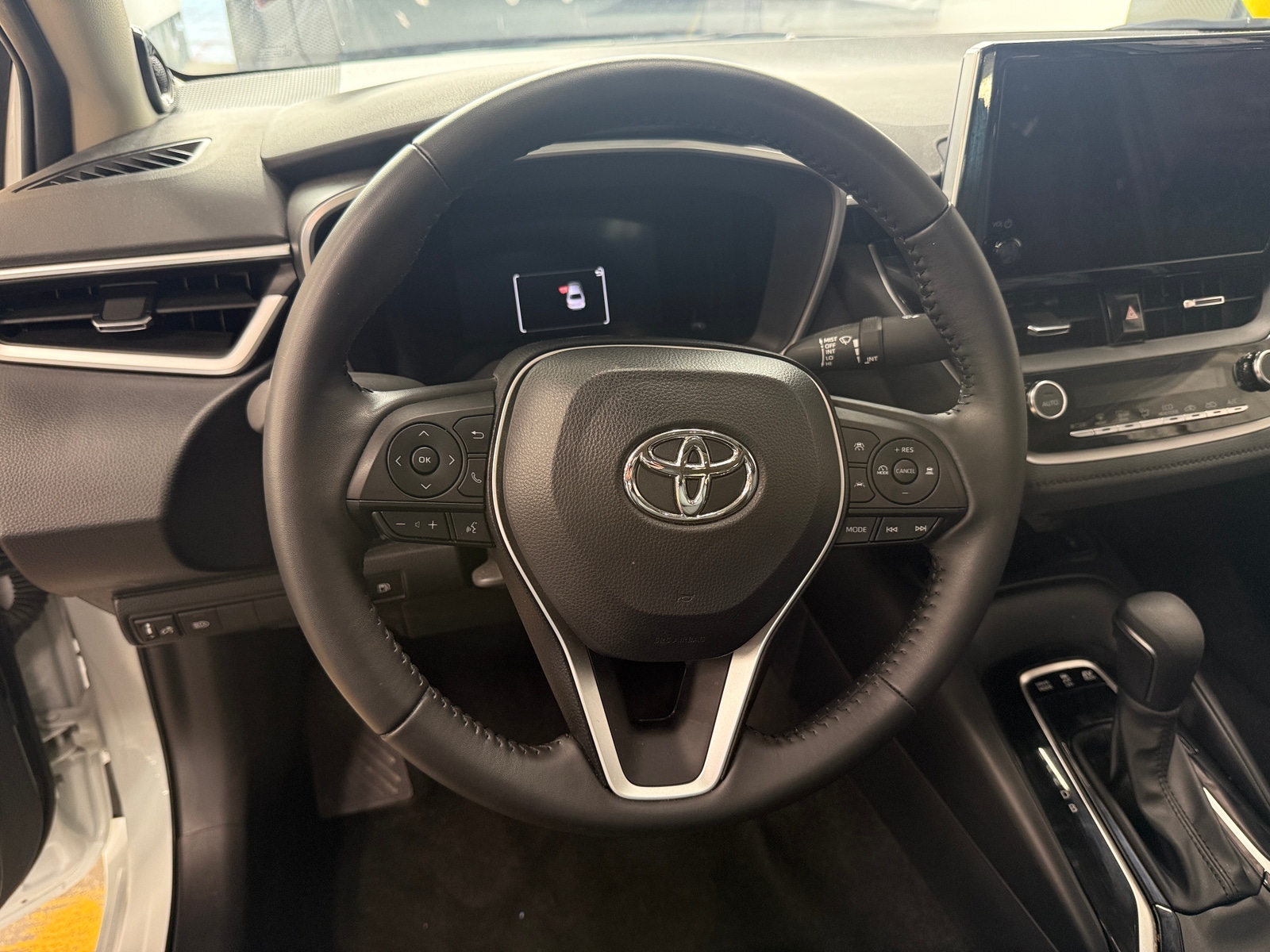Thumbnail: 2023 Toyota Corolla - 4