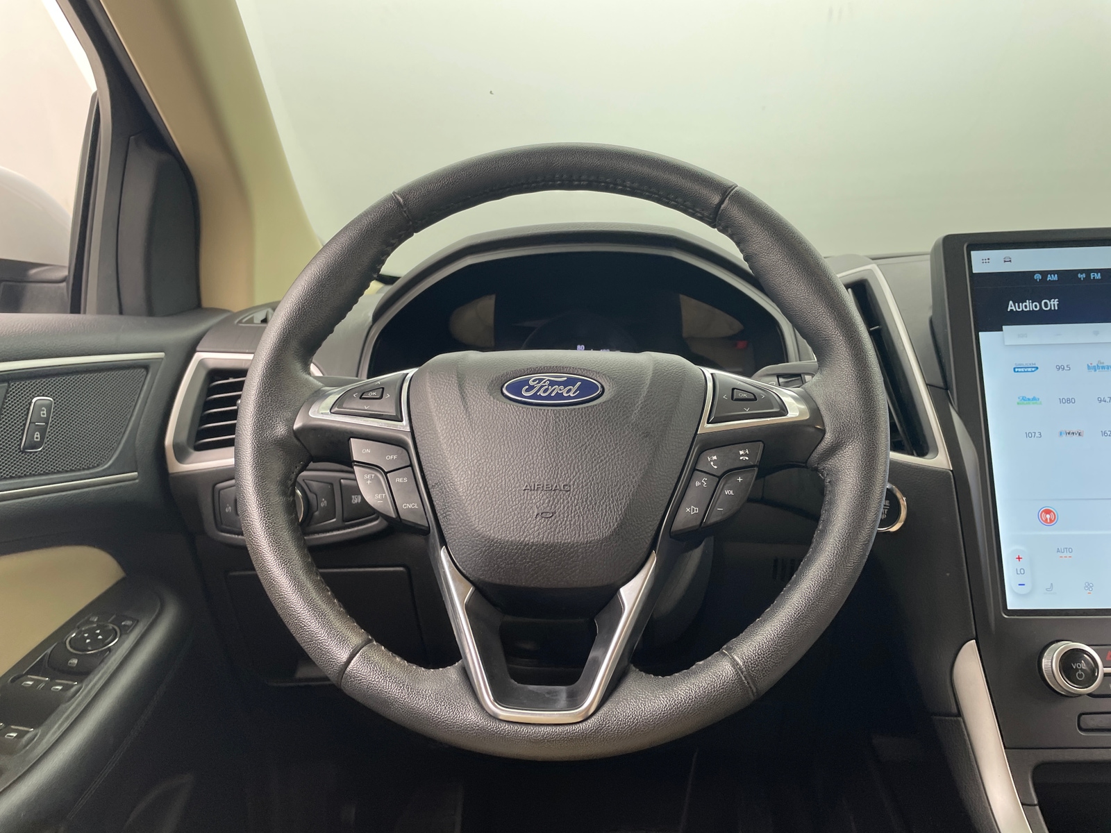 Thumbnail: 2022 Ford Edge - 4