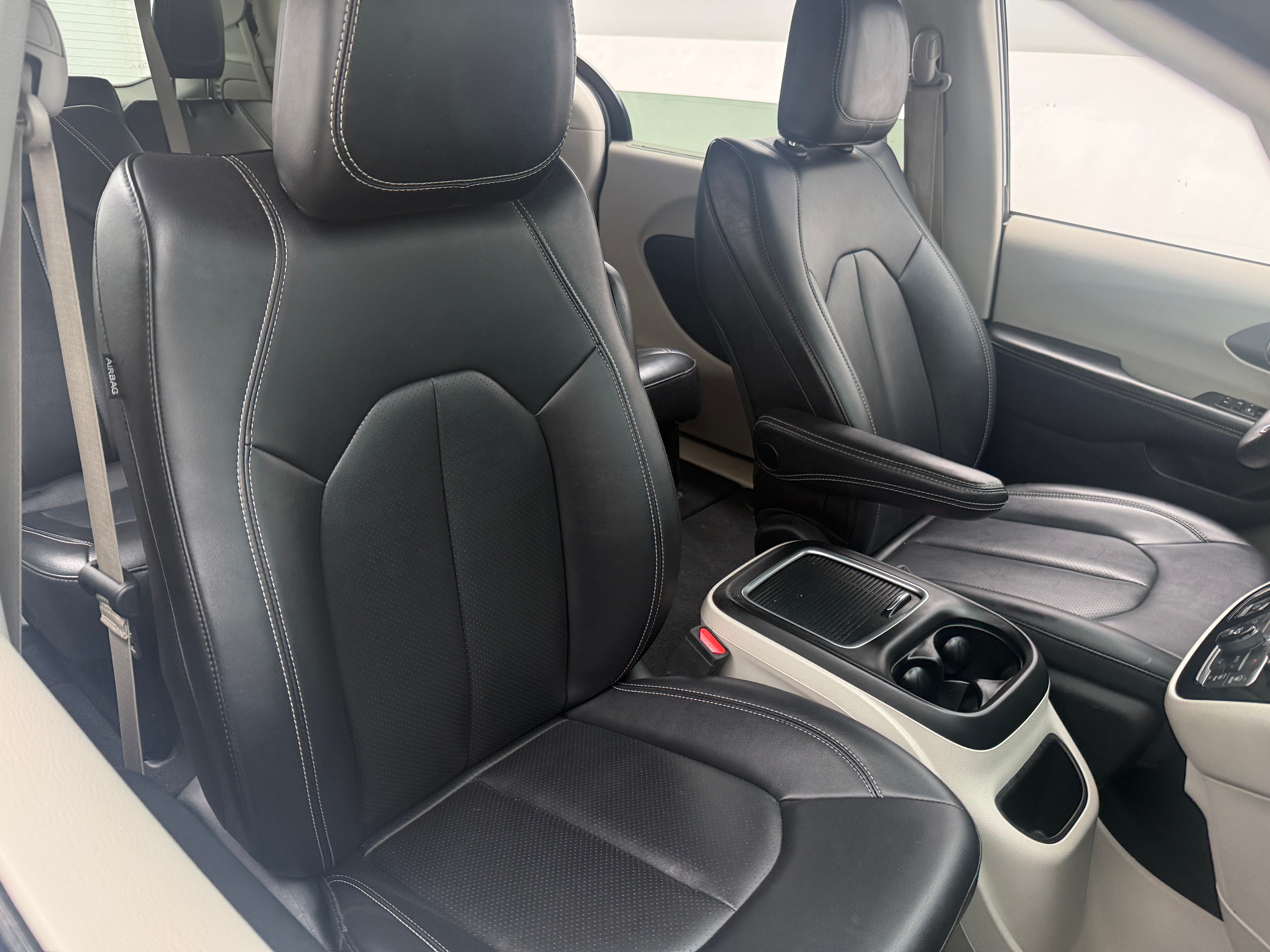 2024 Chrysler Pacifica