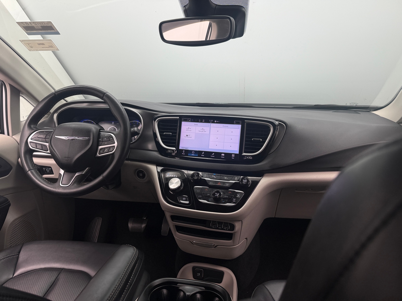 Thumbnail: 2024 Chrysler Pacifica - 2