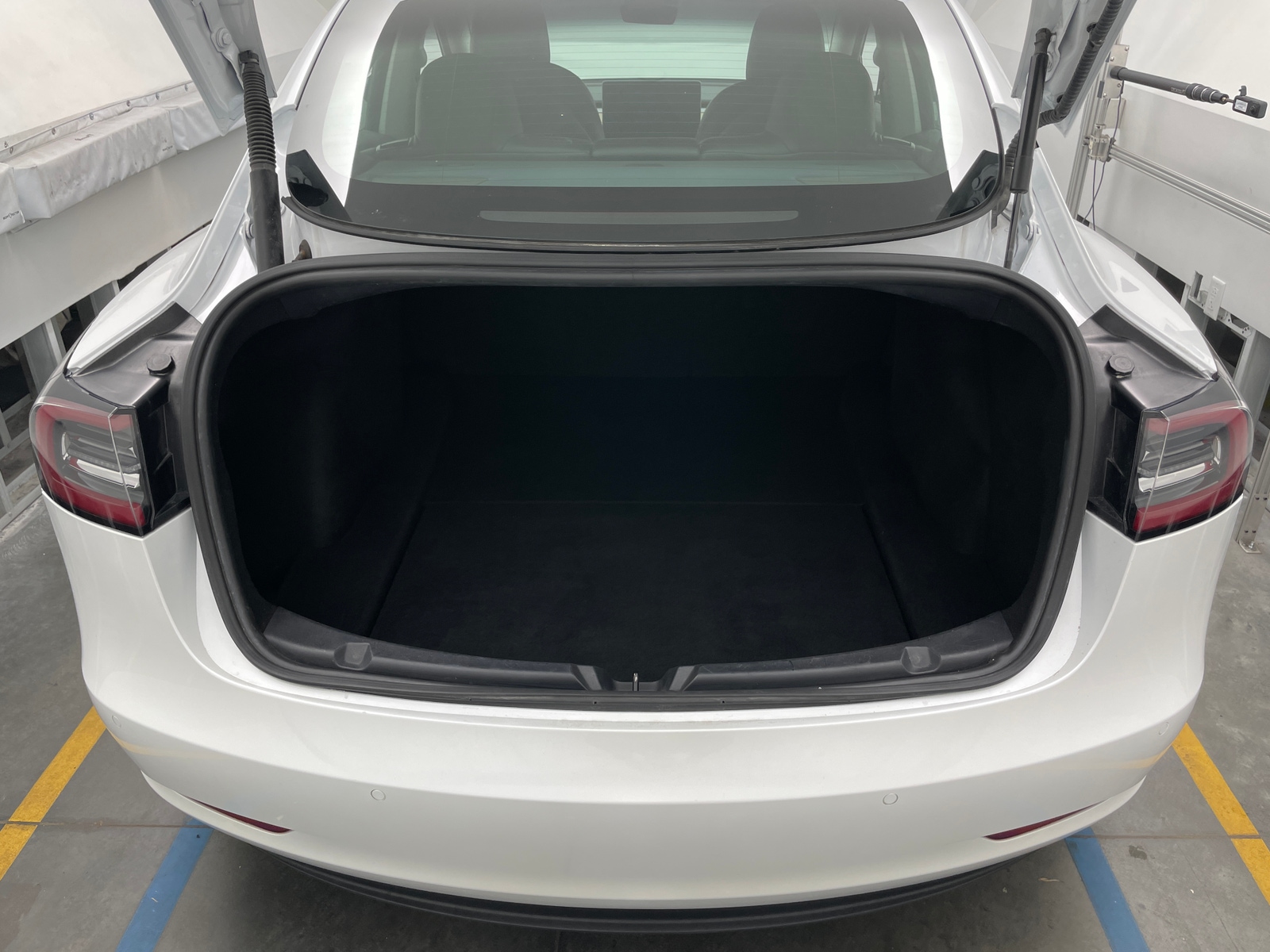 Thumbnail: 2021 Tesla Model 3 - 6