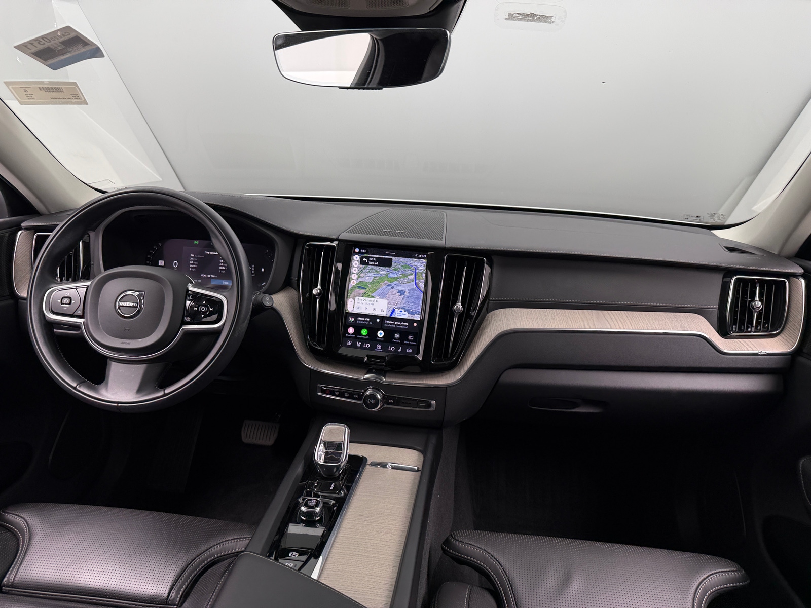 Thumbnail: 2022 Volvo XC60 - 2