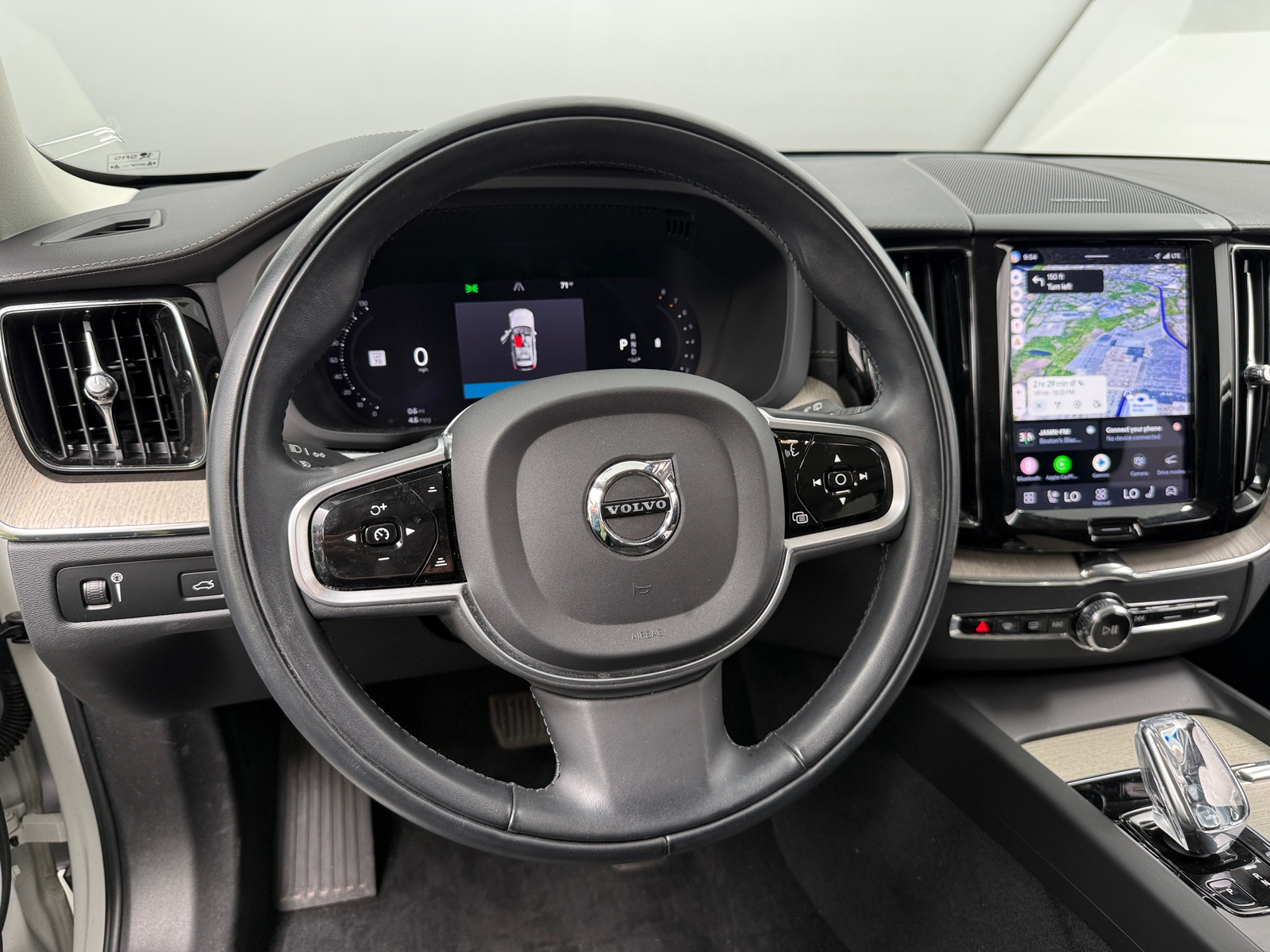 Thumbnail: 2022 Volvo XC60 - 4