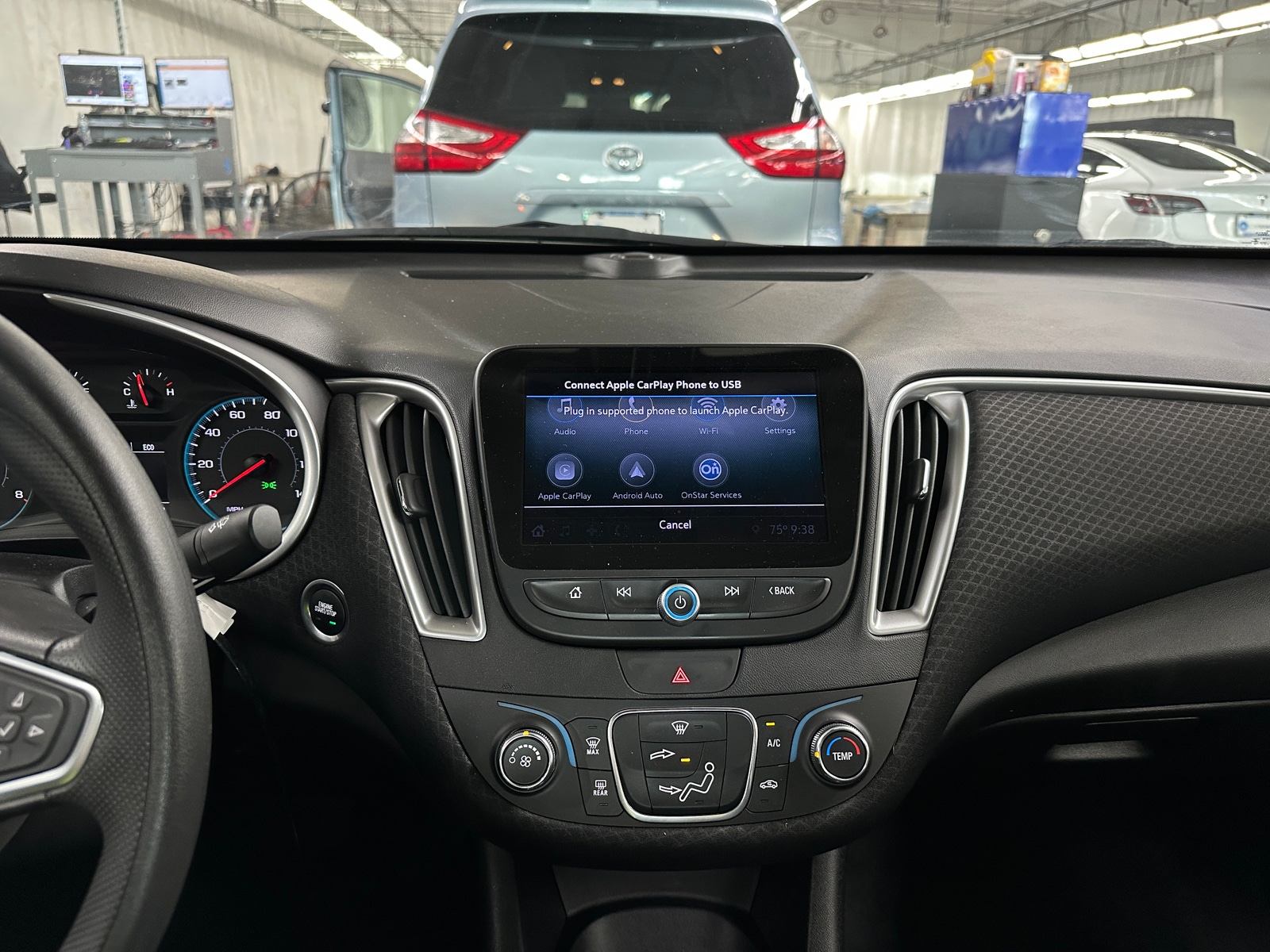Thumbnail: 2019 Chevrolet Malibu - 4