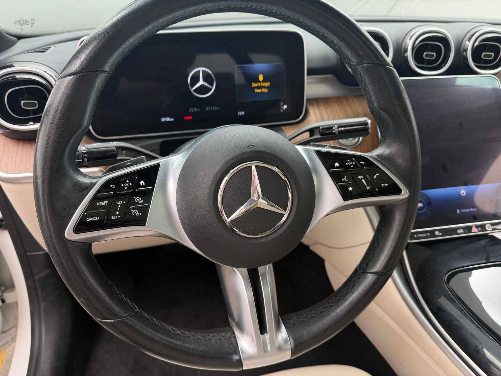 Thumbnail: 2024 Mercedes-Benz C-Class - 4