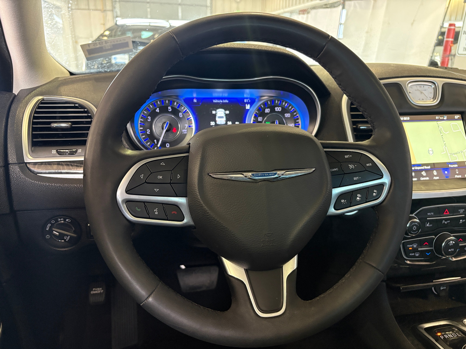 Thumbnail: 2023 Chrysler 300 - 4