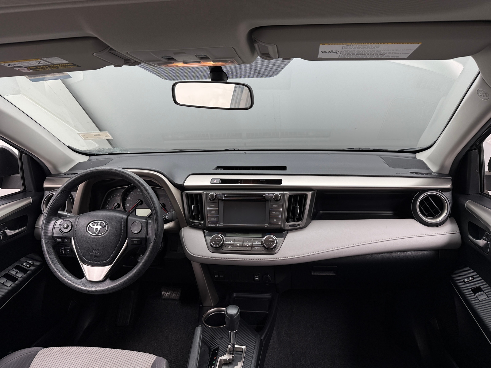 Thumbnail: 2015 Toyota RAV4 - 3