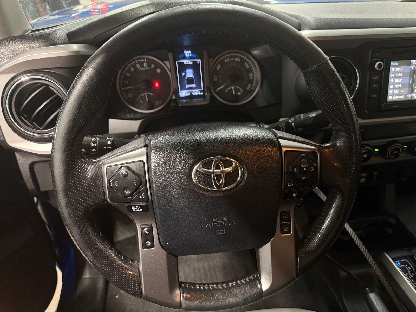 Thumbnail: 2018 Toyota Tacoma - 5