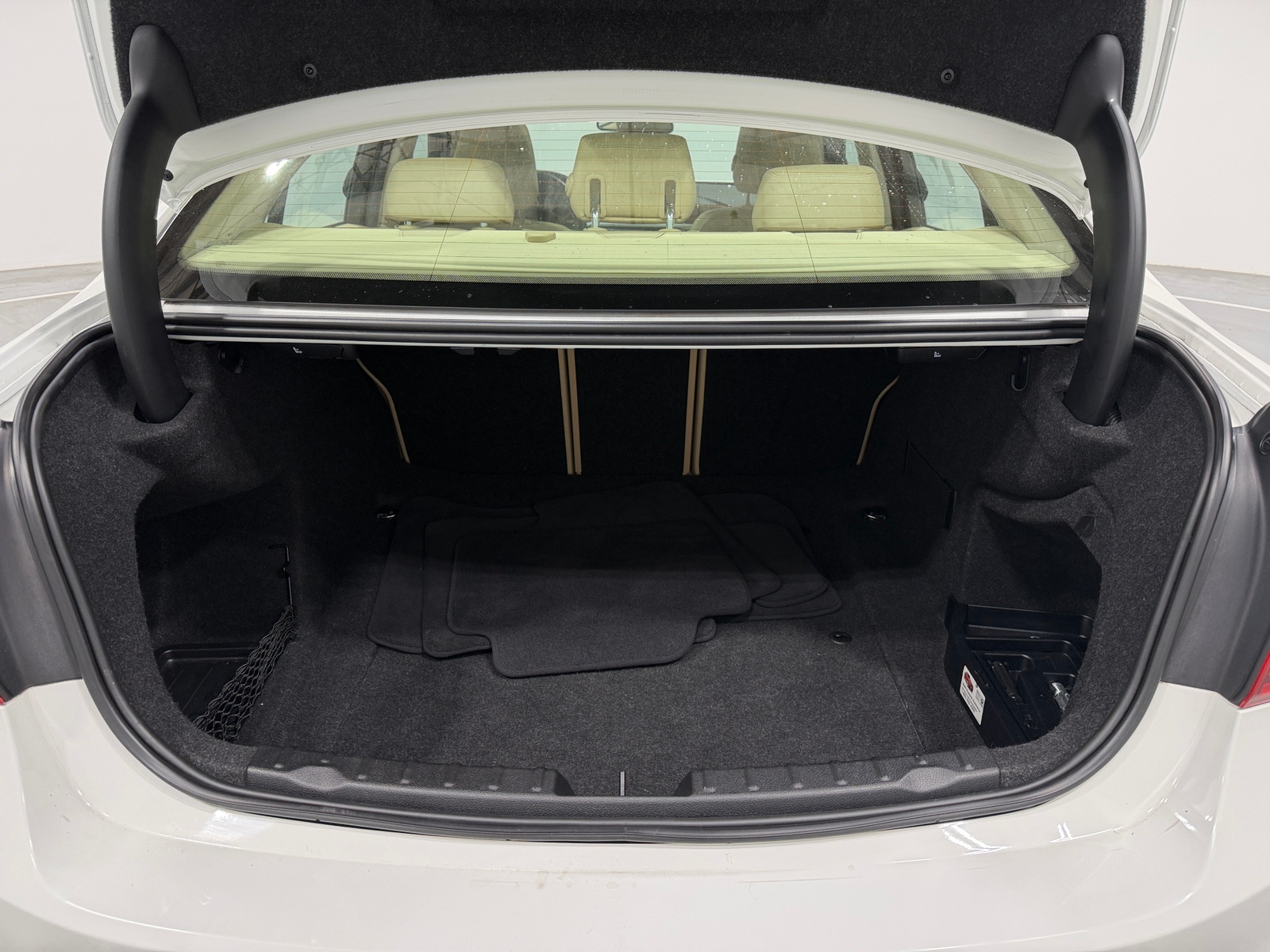 Thumbnail: 2013 BMW 3 Series - 6
