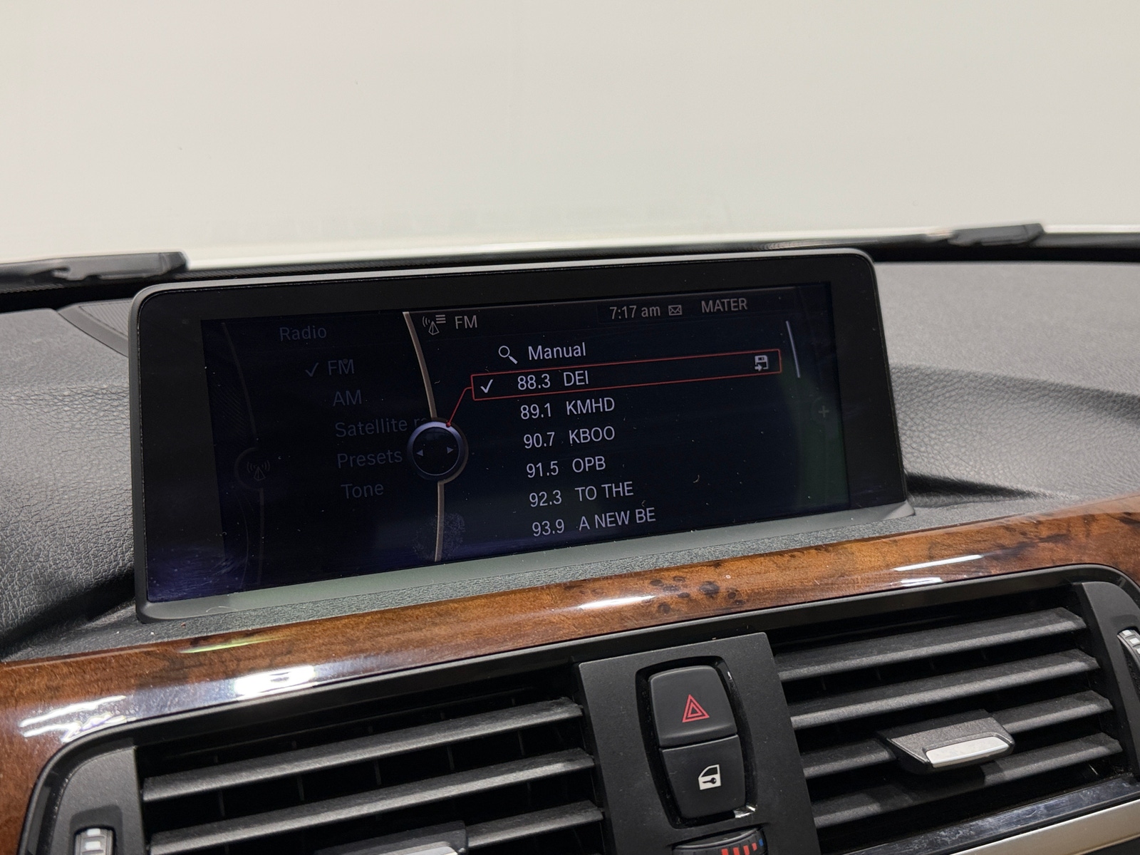 Thumbnail: 2013 BMW 3 Series - 3