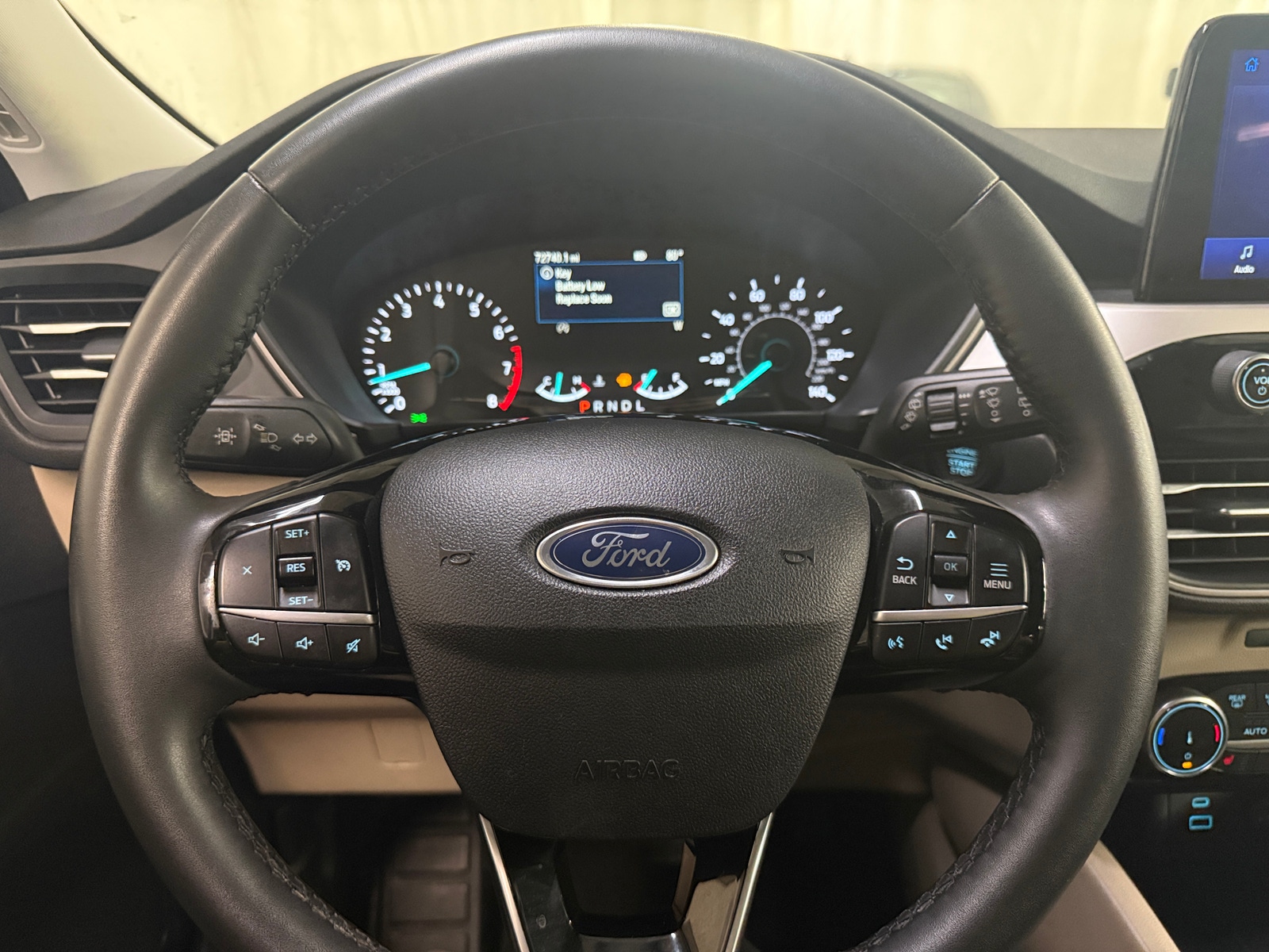 Thumbnail: 2022 Ford Escape - 4