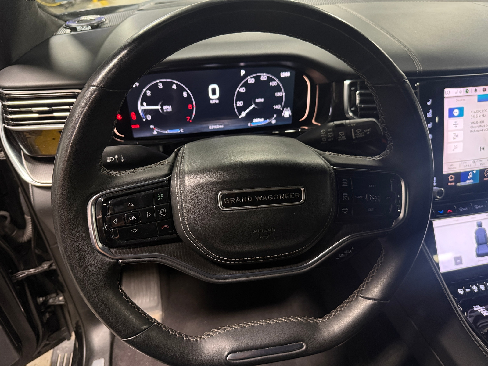 Thumbnail: 2024 Jeep Grand Wagoneer L - 4