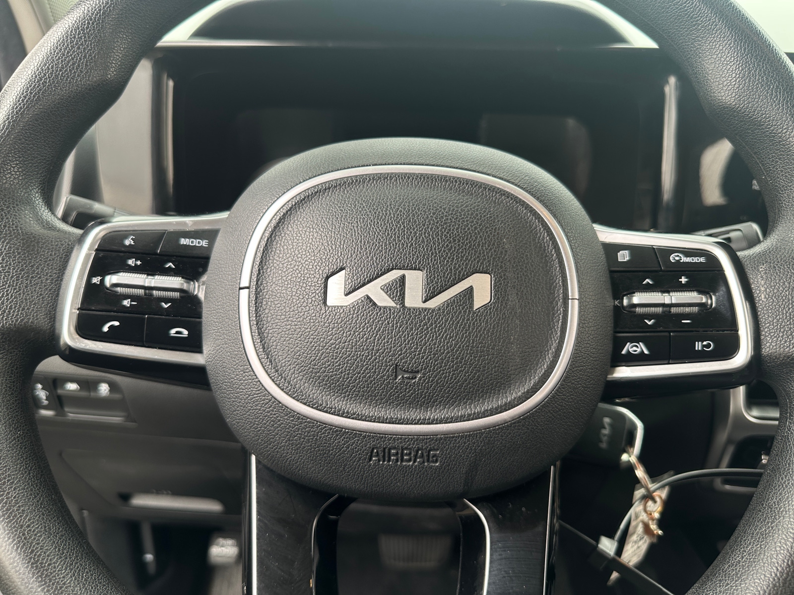 Thumbnail: 2022 Kia Sorento - 5