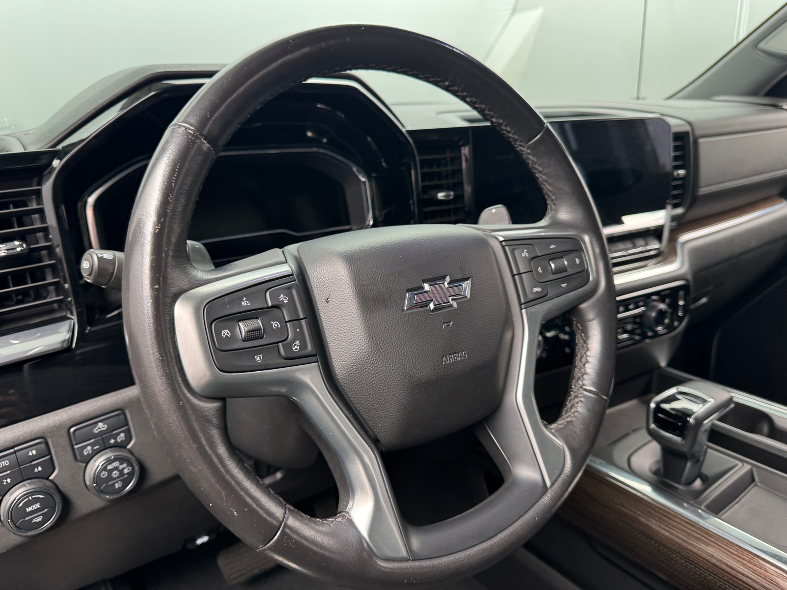 Thumbnail: 2023 Chevrolet Silverado 1500 - 5