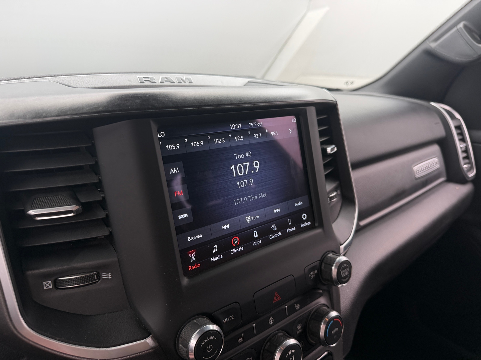 Thumbnail: 2019 RAM 1500 - 4