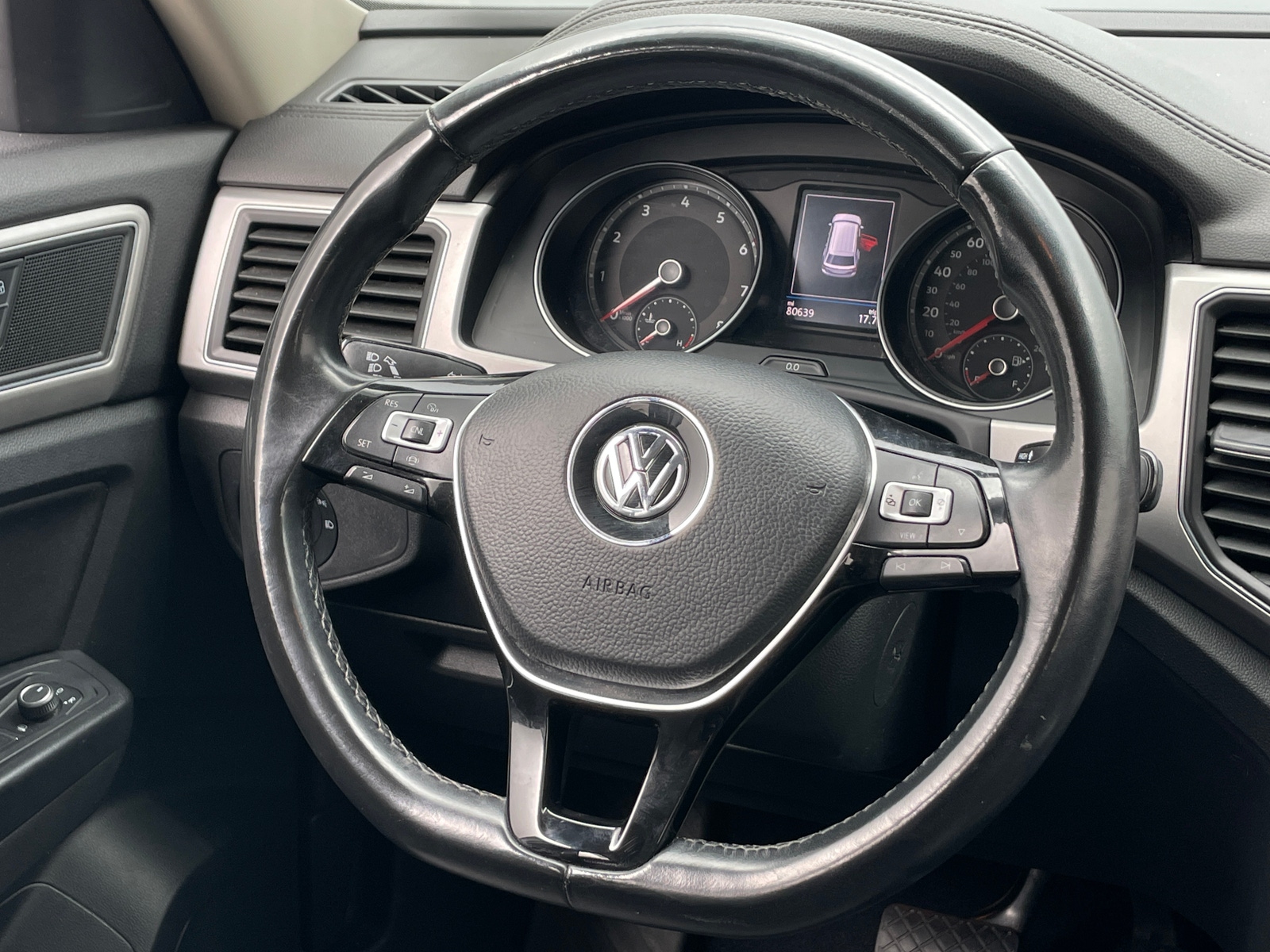 Thumbnail: 2019 Volkswagen Atlas - 4