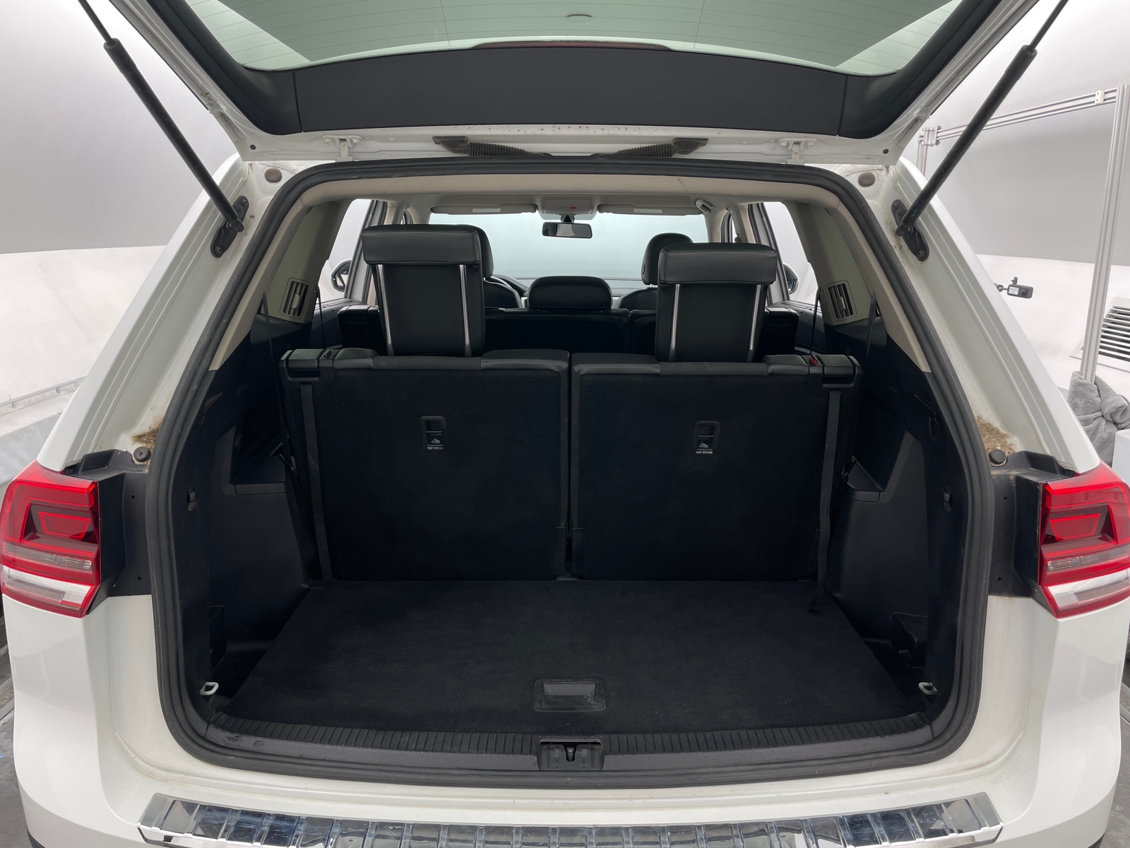 Thumbnail: 2019 Volkswagen Atlas - 6