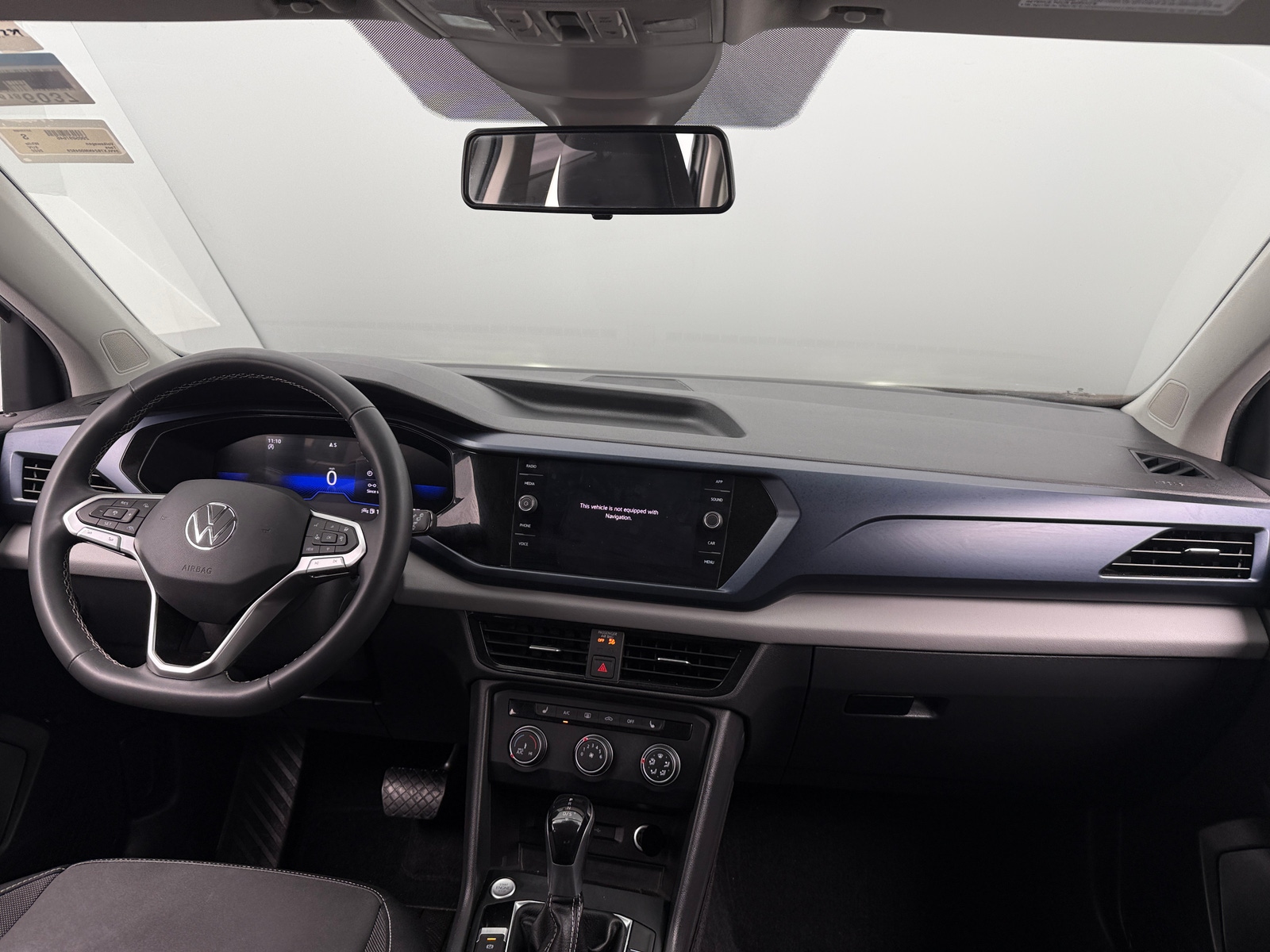Thumbnail: 2022 Volkswagen Taos - 3
