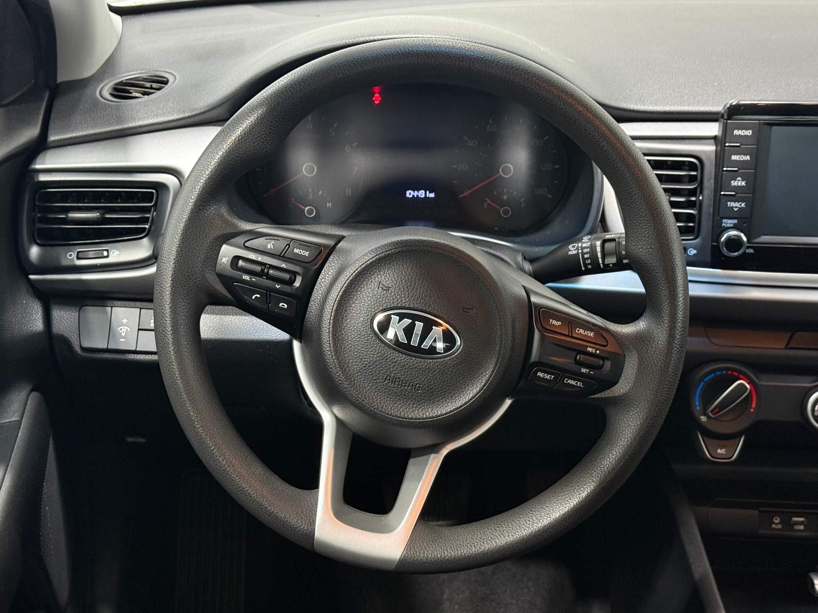 Thumbnail: 2019 Kia Rio - 5